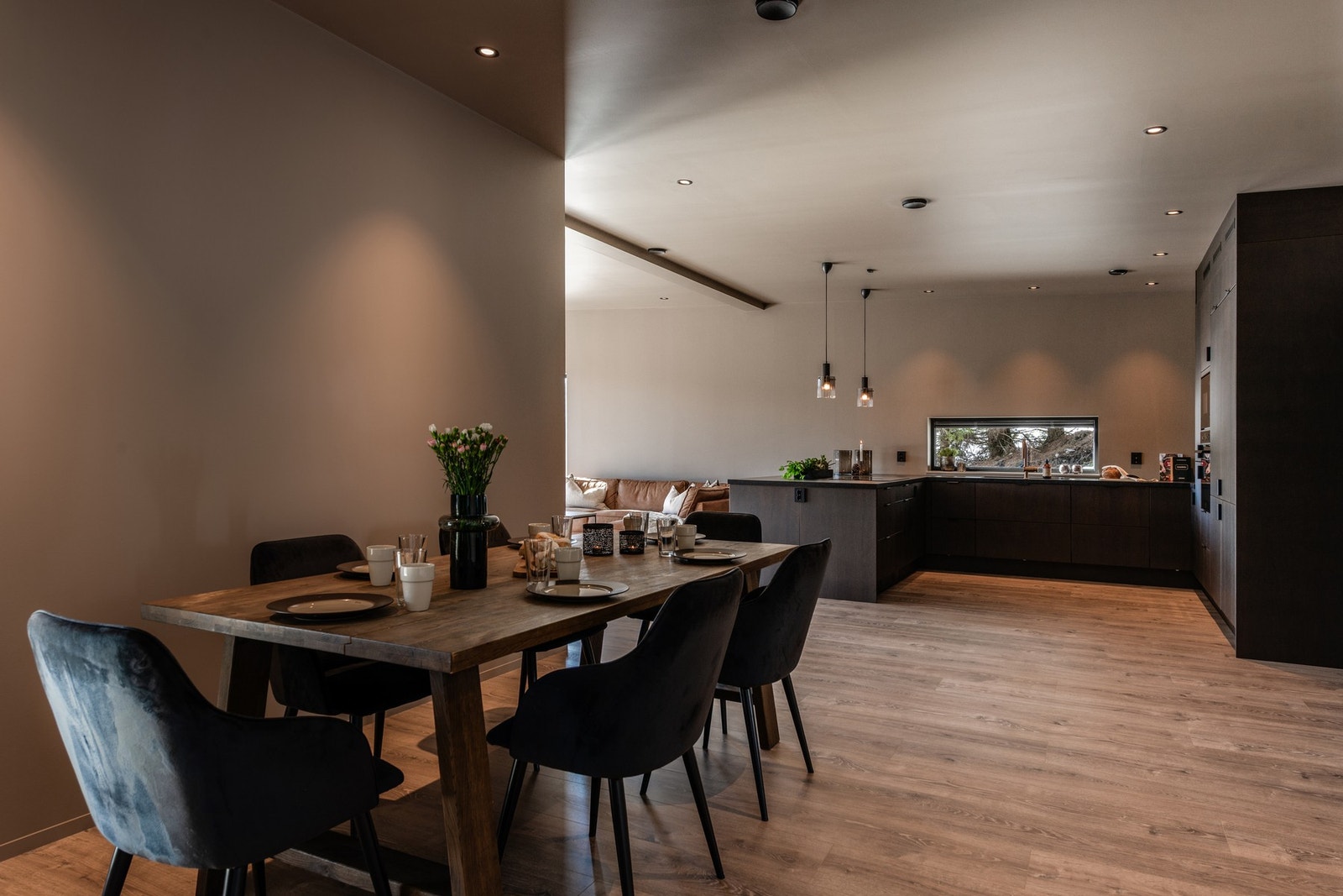 Åpent inn mot kjøkken Galleribilde