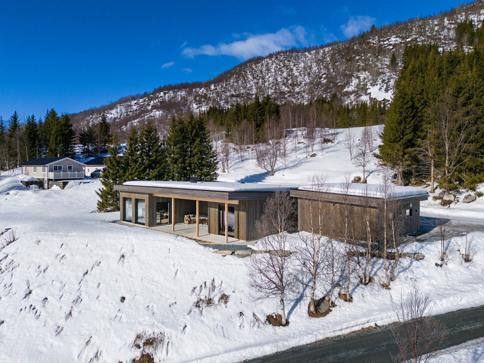 Eiendommen ligger flott til ca. 810 moh Galleribilde
