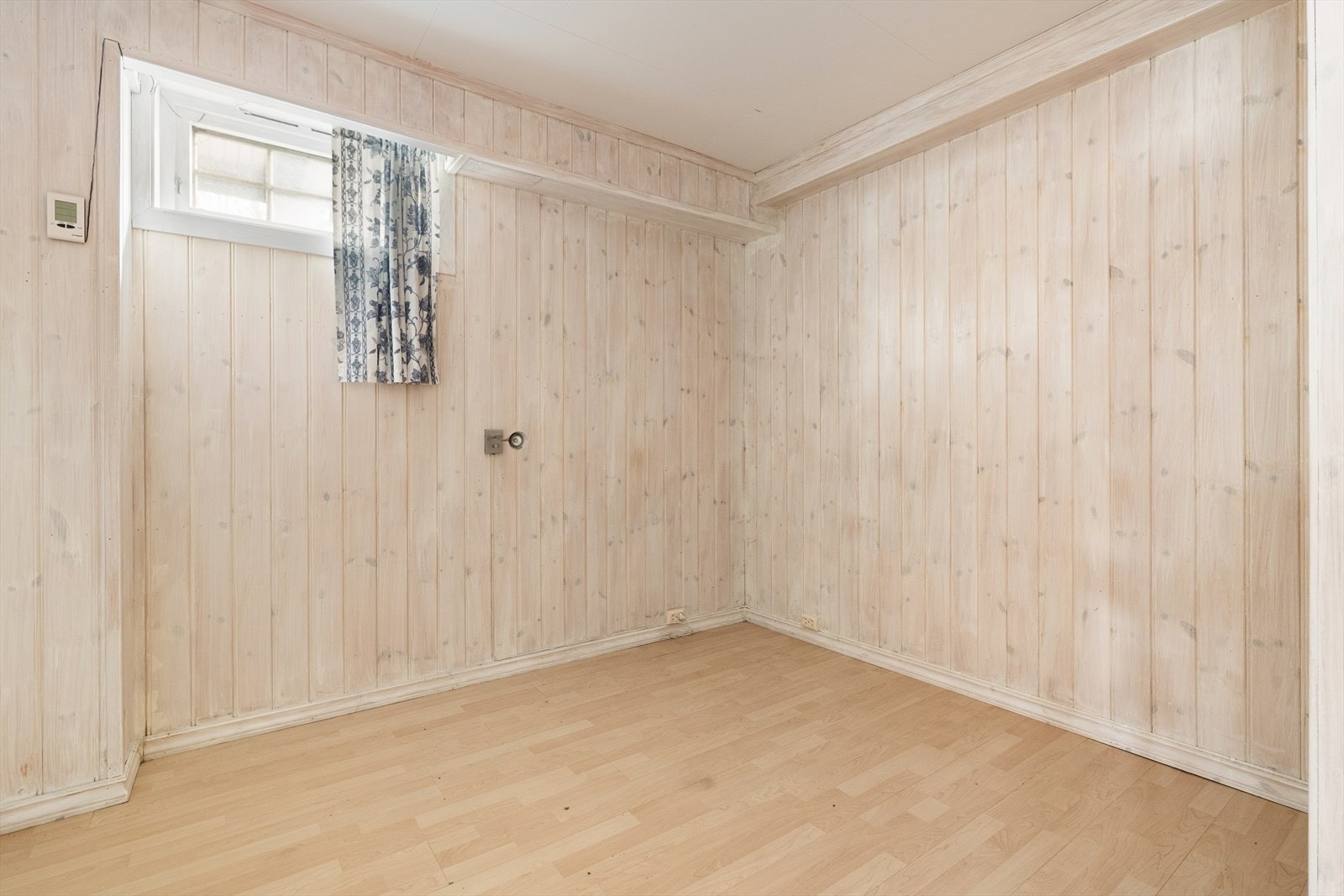 Kjellerrom Galleribilde