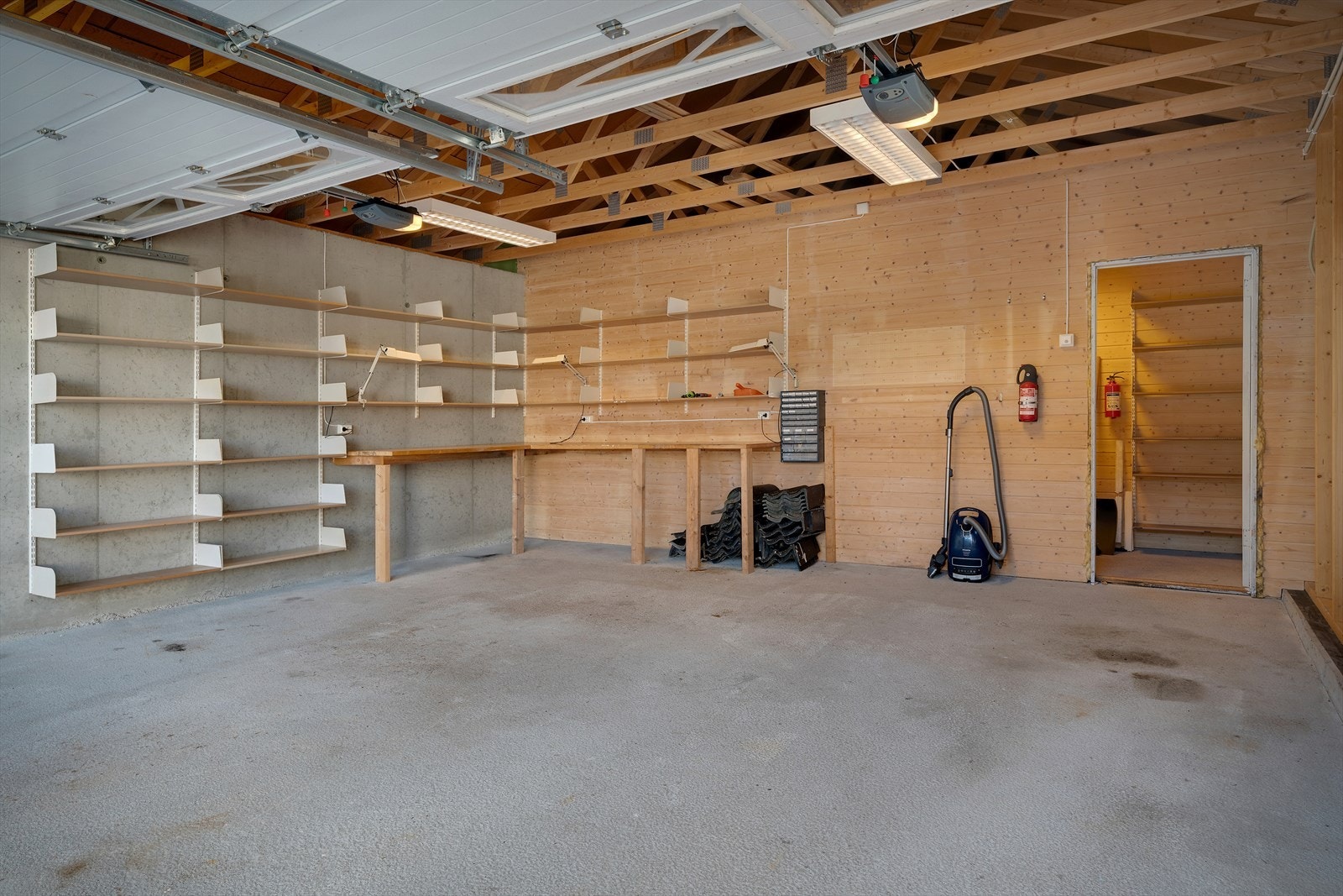 - Garasjen måler 45m² - Galleribilde