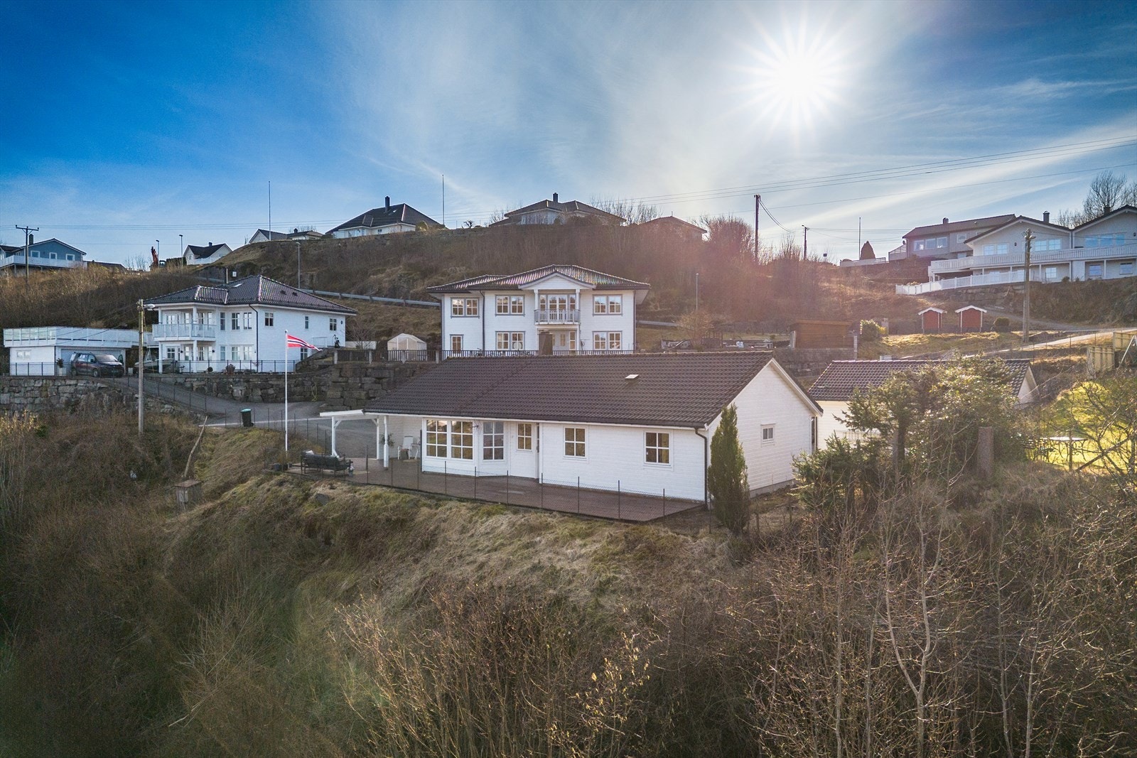 - Fra boligen er det 3 minutters gange til nærmeste busstopp - Galleribilde