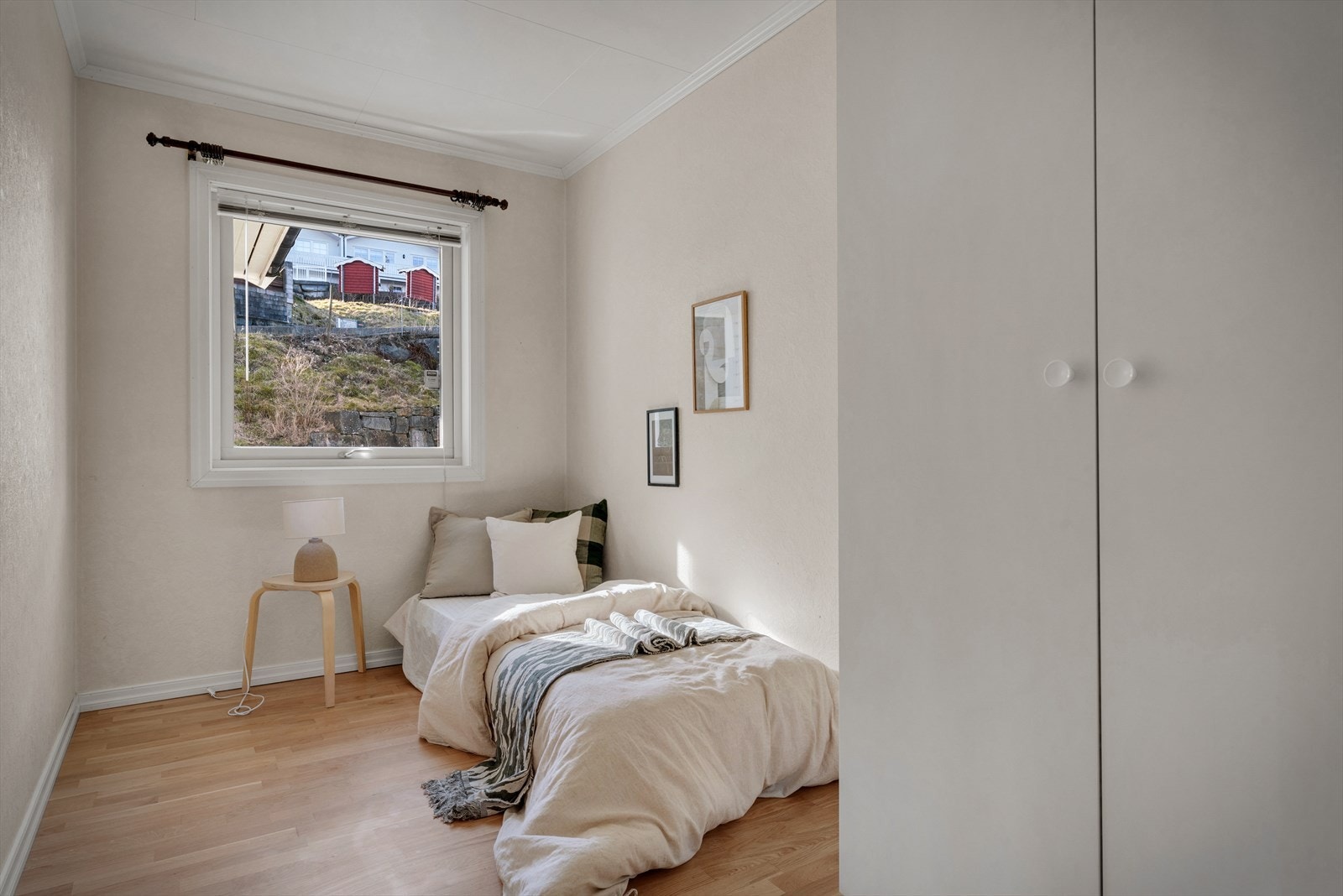 - Soverom 3 måler 6,9m² - Galleribilde