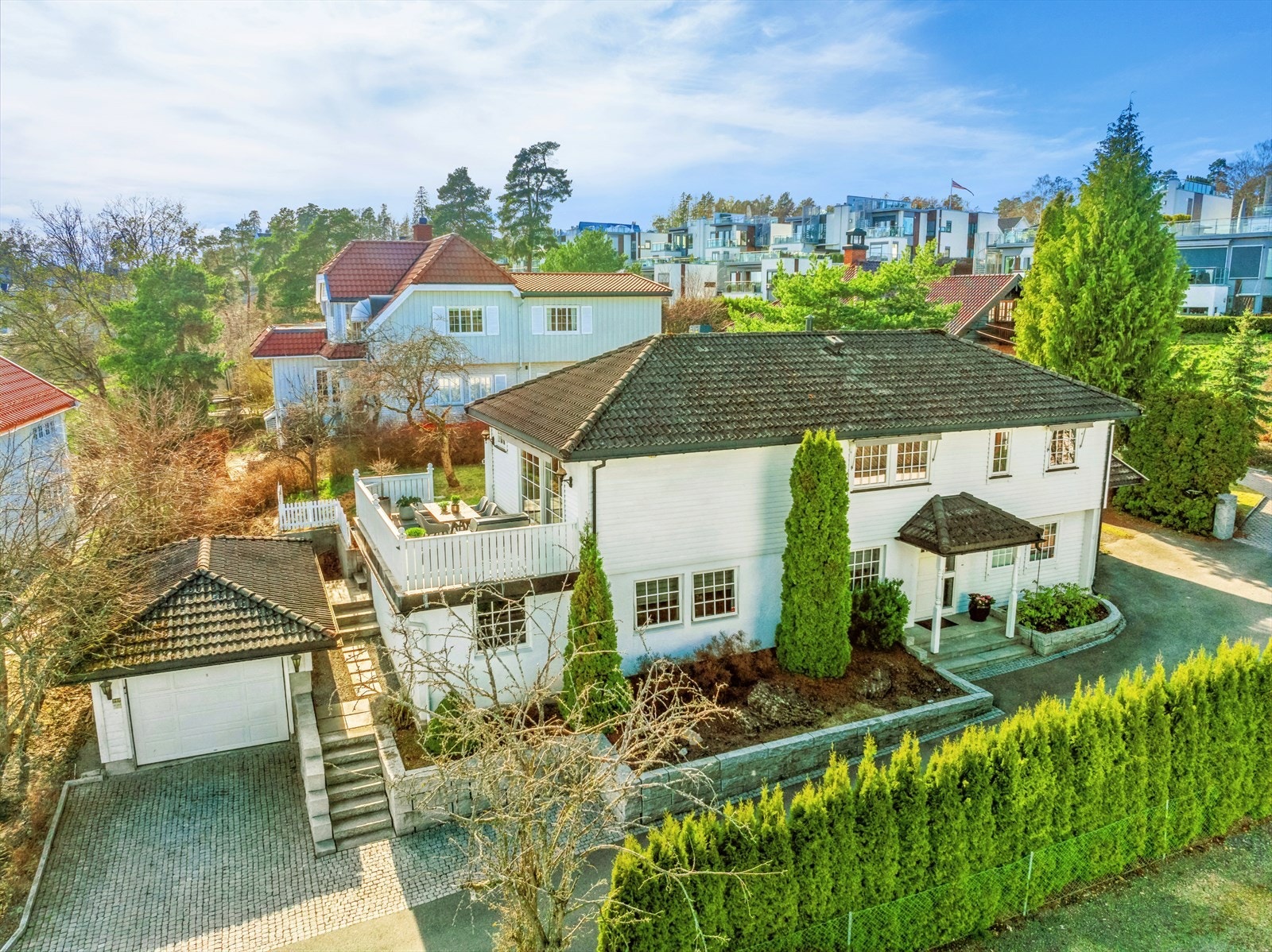 Foto er tatt før taket ble rehabilitert i 2023. Galleribilde