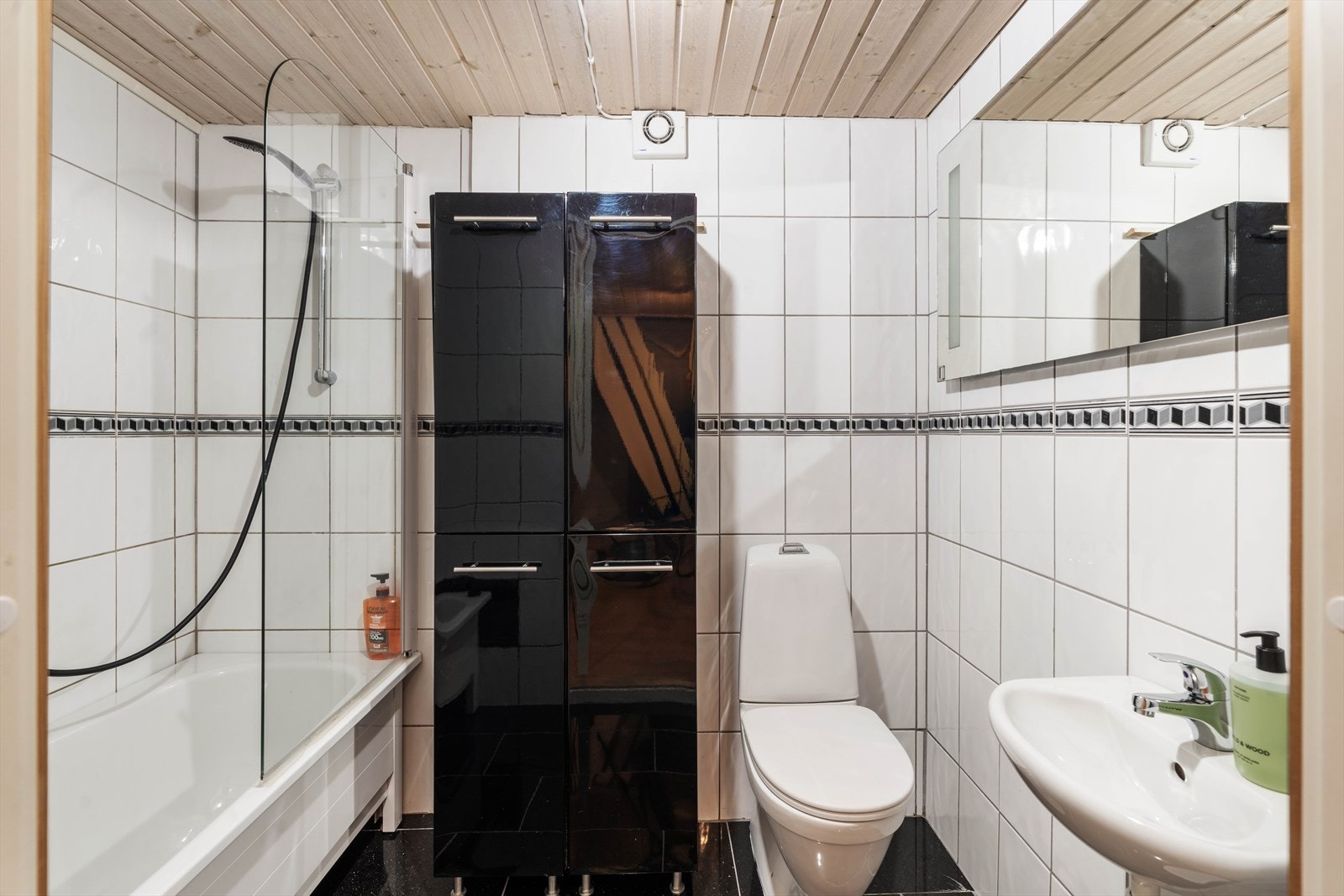 Bad i u. etasje Galleribilde