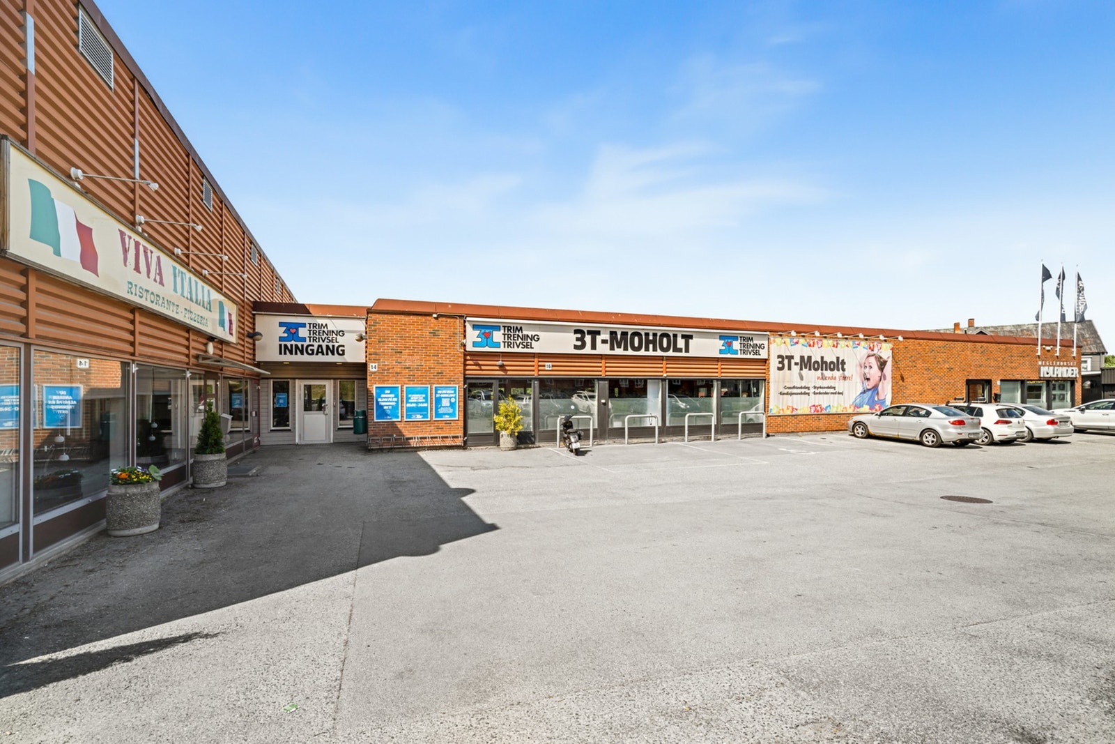 Både 3T-Moholt og TrenHer ligger kort gange fra leiligheten. Galleribilde