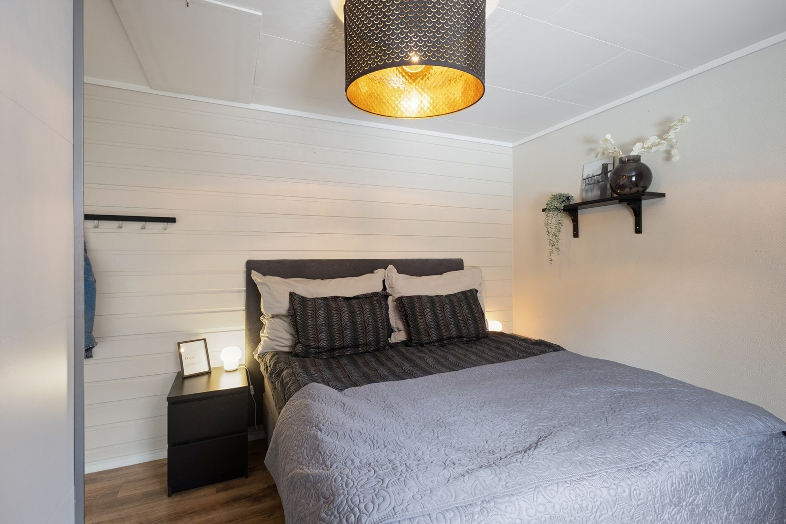 Boligen inneholder to lyse og romslige soverom. Galleribilde