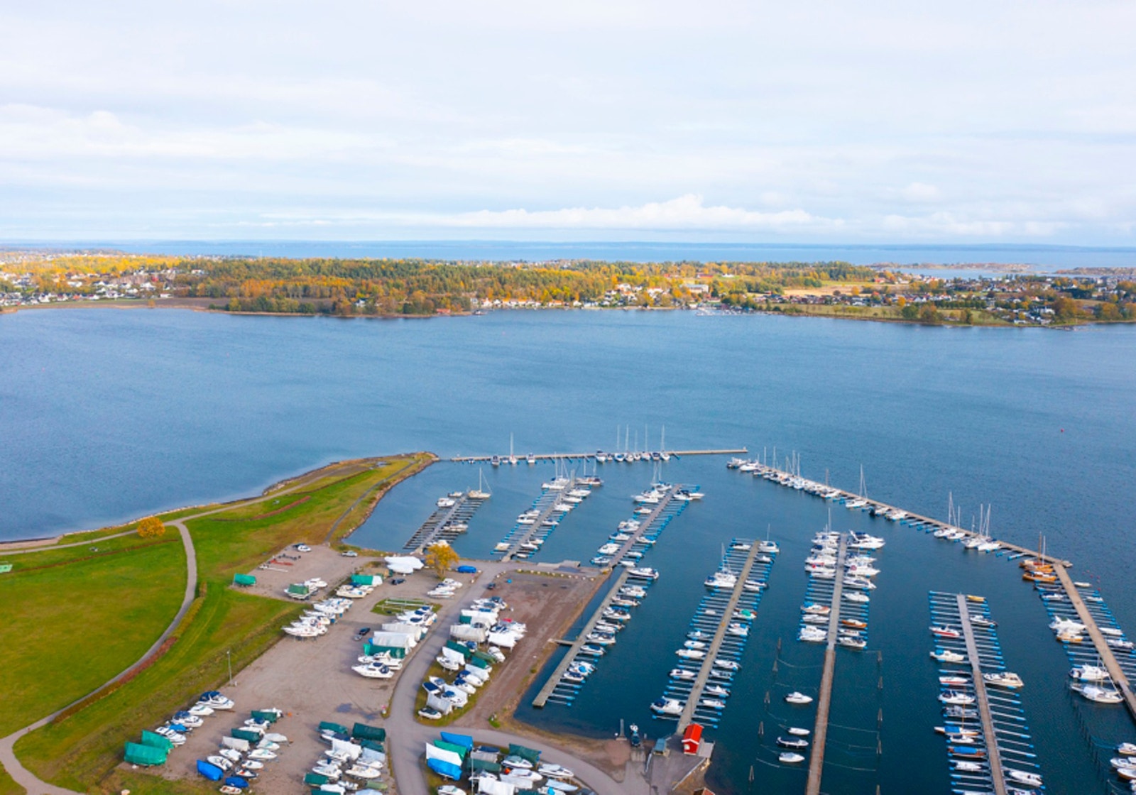 Nær sjøen og bademuligheter. Galleribilde