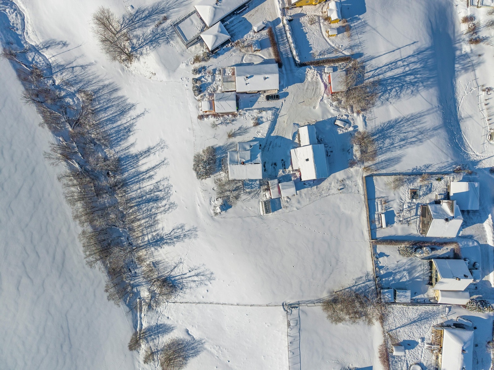 Dette er et område som gir deg følelsen av å bo landlig og fritt, samtidig som du har nærhet til bymessige fasiliteter, en kombinasjon som er etterspurt av mange. Galleribilde