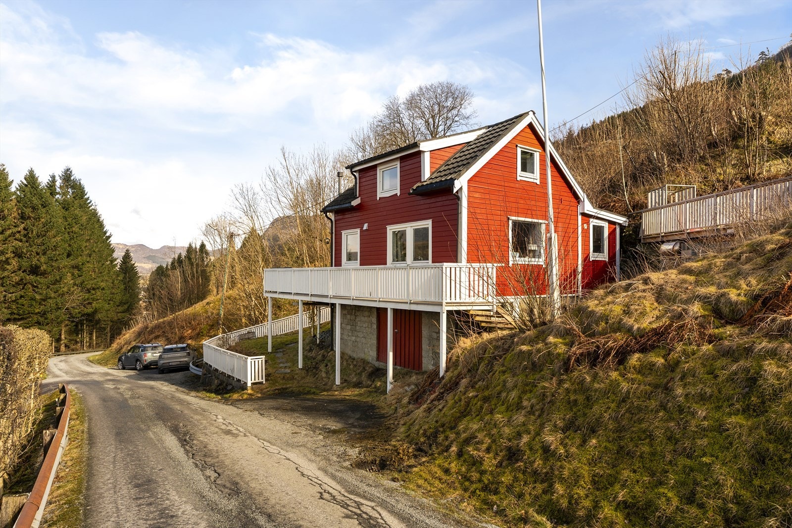 Den store terrassen mot vest ble utvidet i 2021 Galleribilde