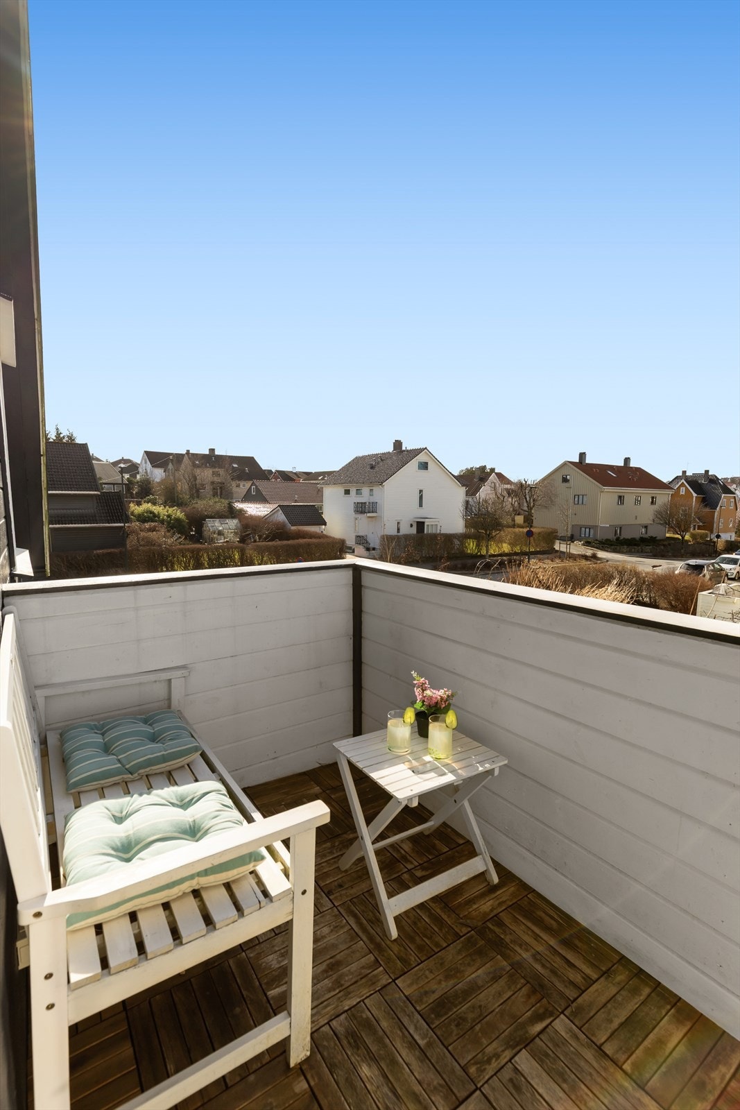 Balkongen på ca. 4 m² har god plass til en sittegruppe. Galleribilde