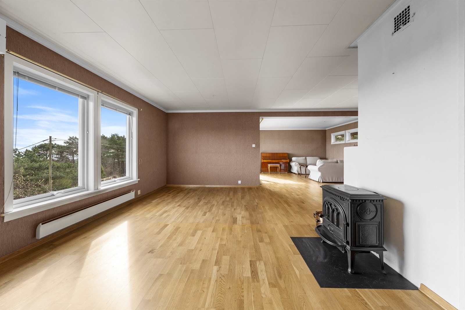 Vedovn og nyere varmepumpe (2023) Galleribilde