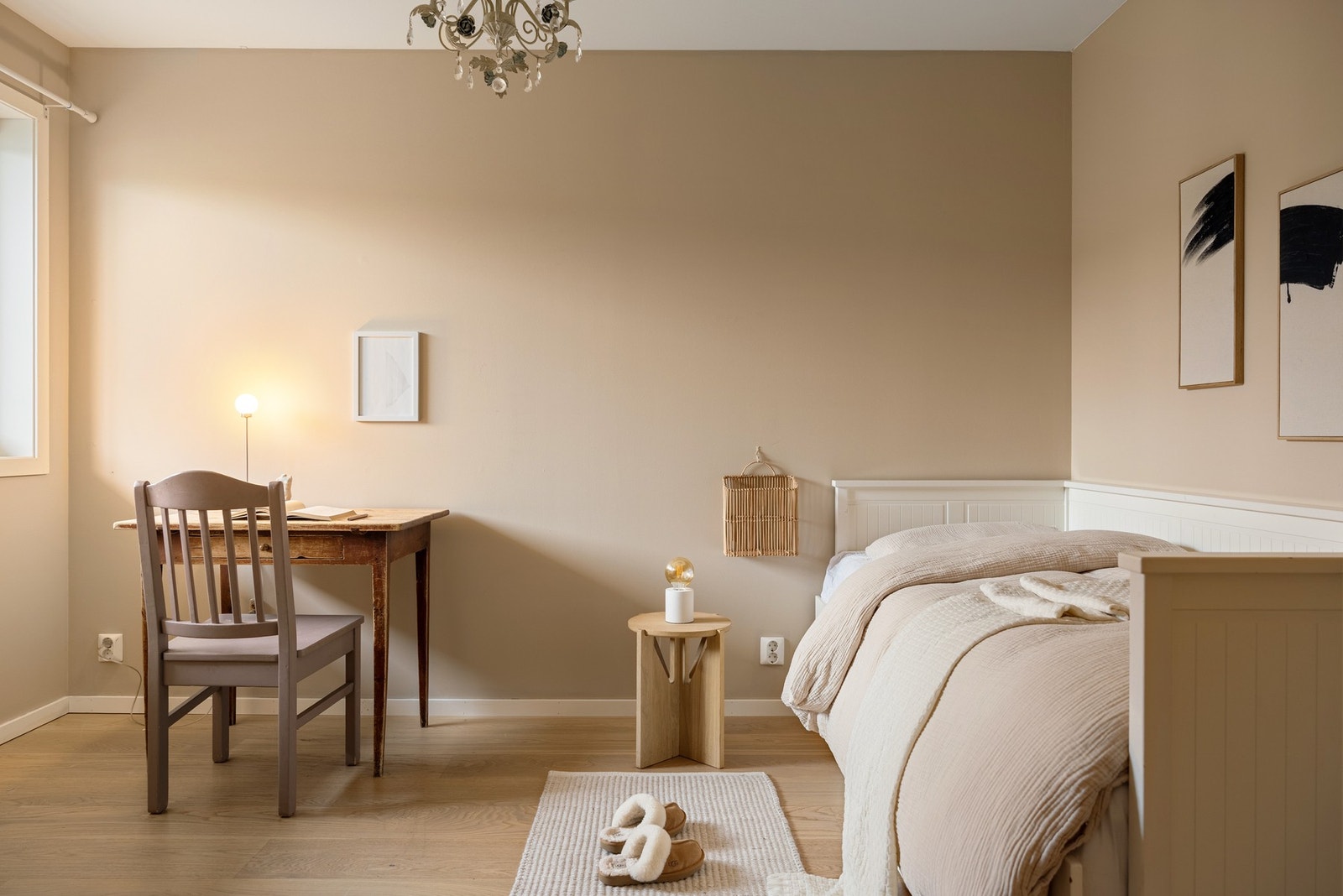 De måles til 7,8 kvm., 9,5 kvm. og 9,7 kvm. Galleribilde