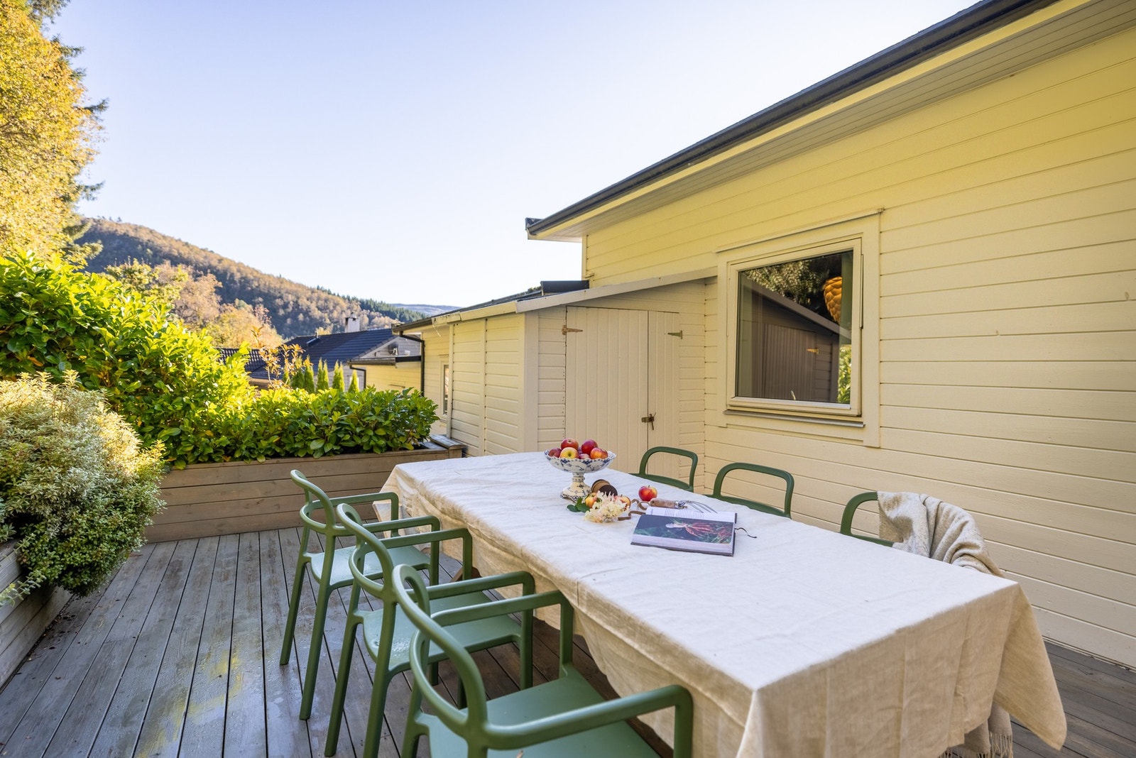 Boligen har optimalt med solforhold fra tidlig morgen til tidlig kveld. Galleribilde