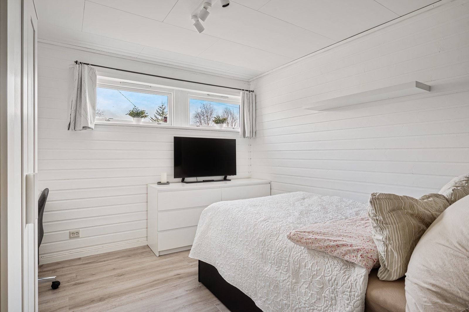 Byggemeldt som disponibelt rom. Selger har benyttet som soverom. Galleribilde