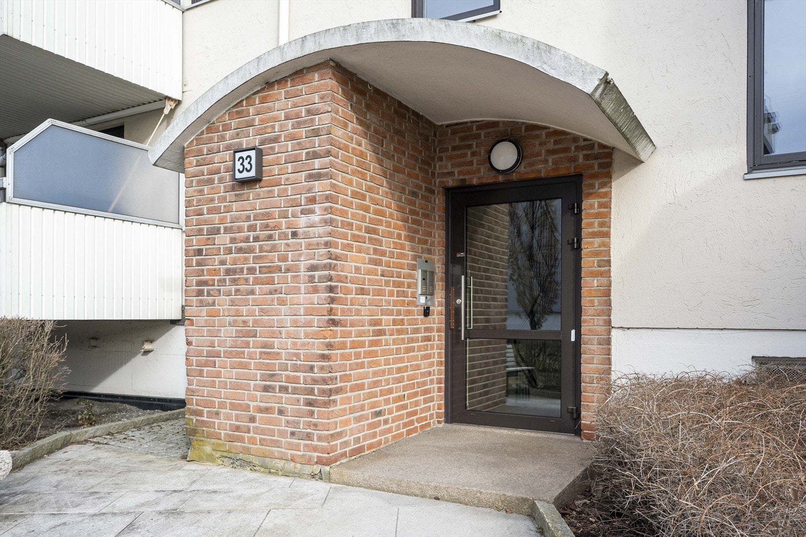 Fellesdørene er utstyrt med digital adkomstløsning fra OBOS Nøkkel for enkel og sikker tilgang. Galleribilde