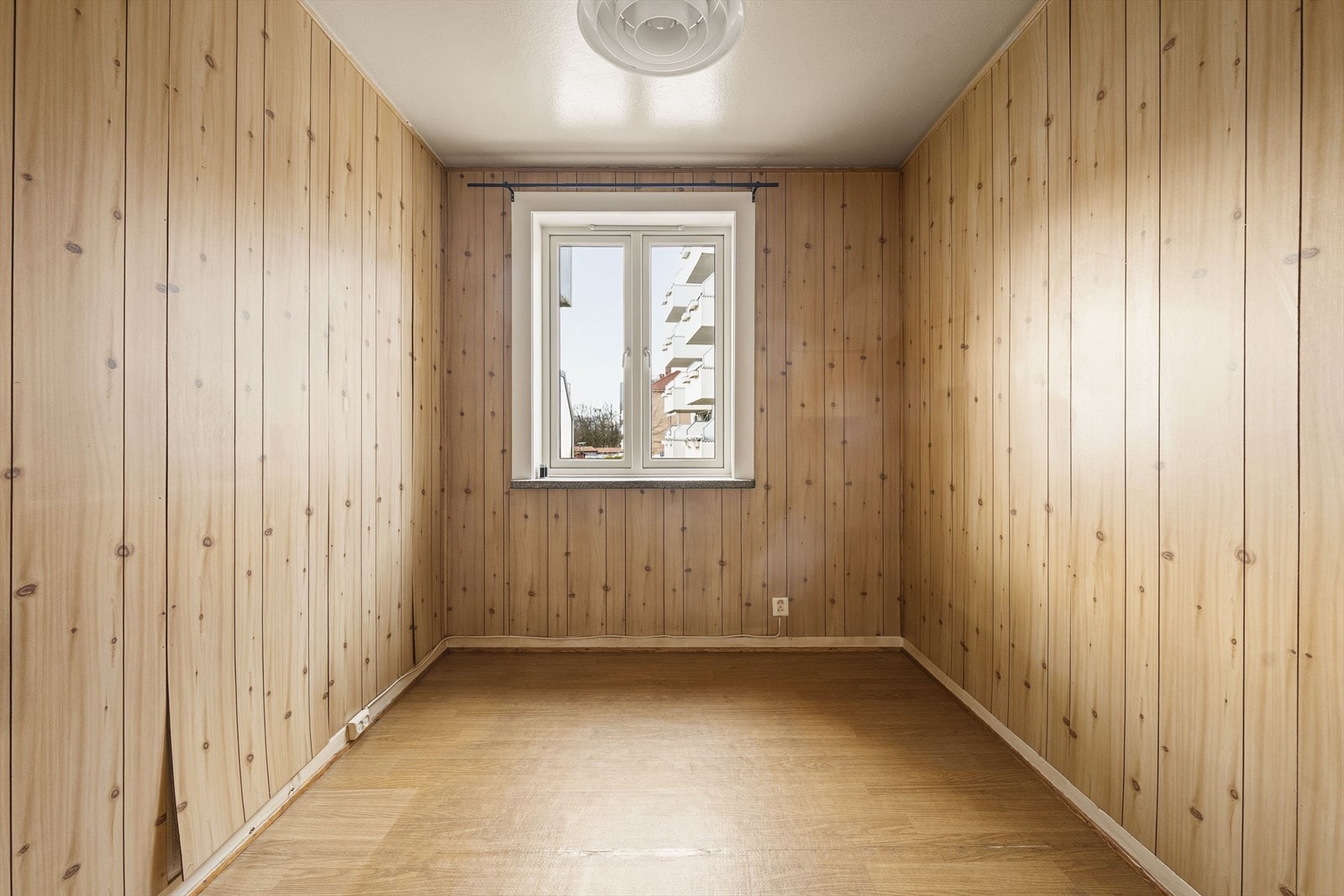 Overflater bærer preg av slitasje Galleribilde