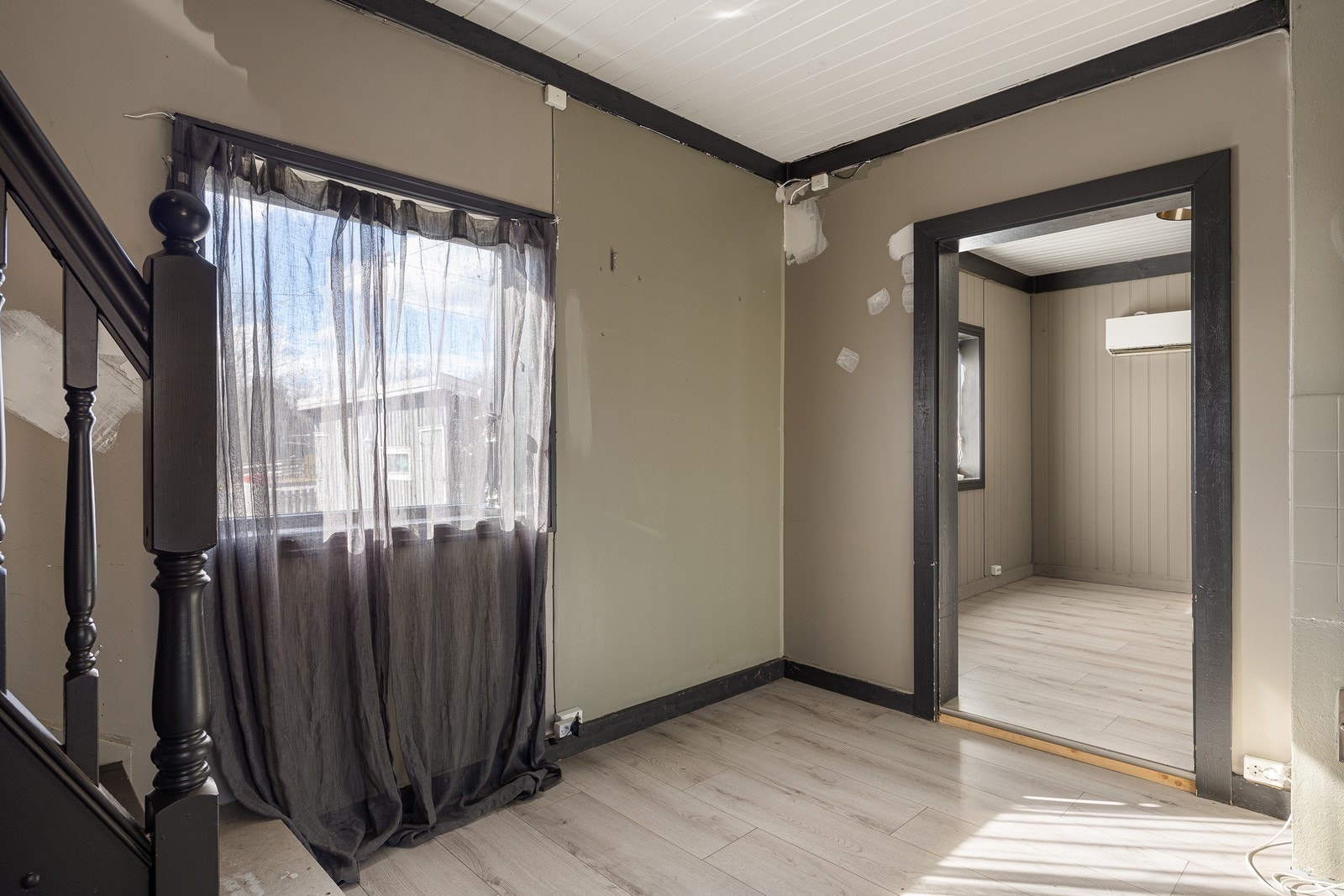 Boligen har et generelt moderniserings- og oppussingsbehov. Galleribilde