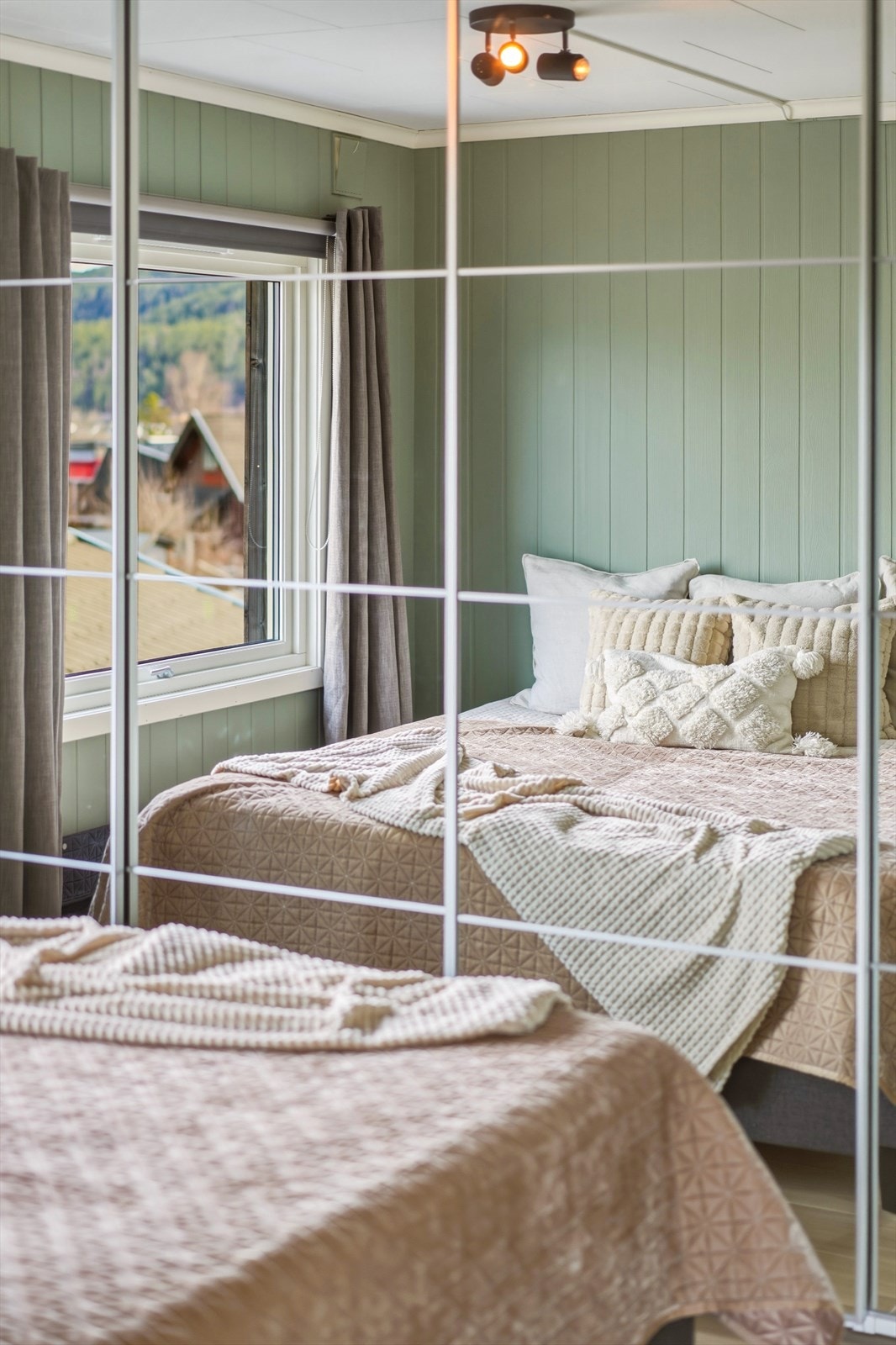 Speil skyvedører. Galleribilde