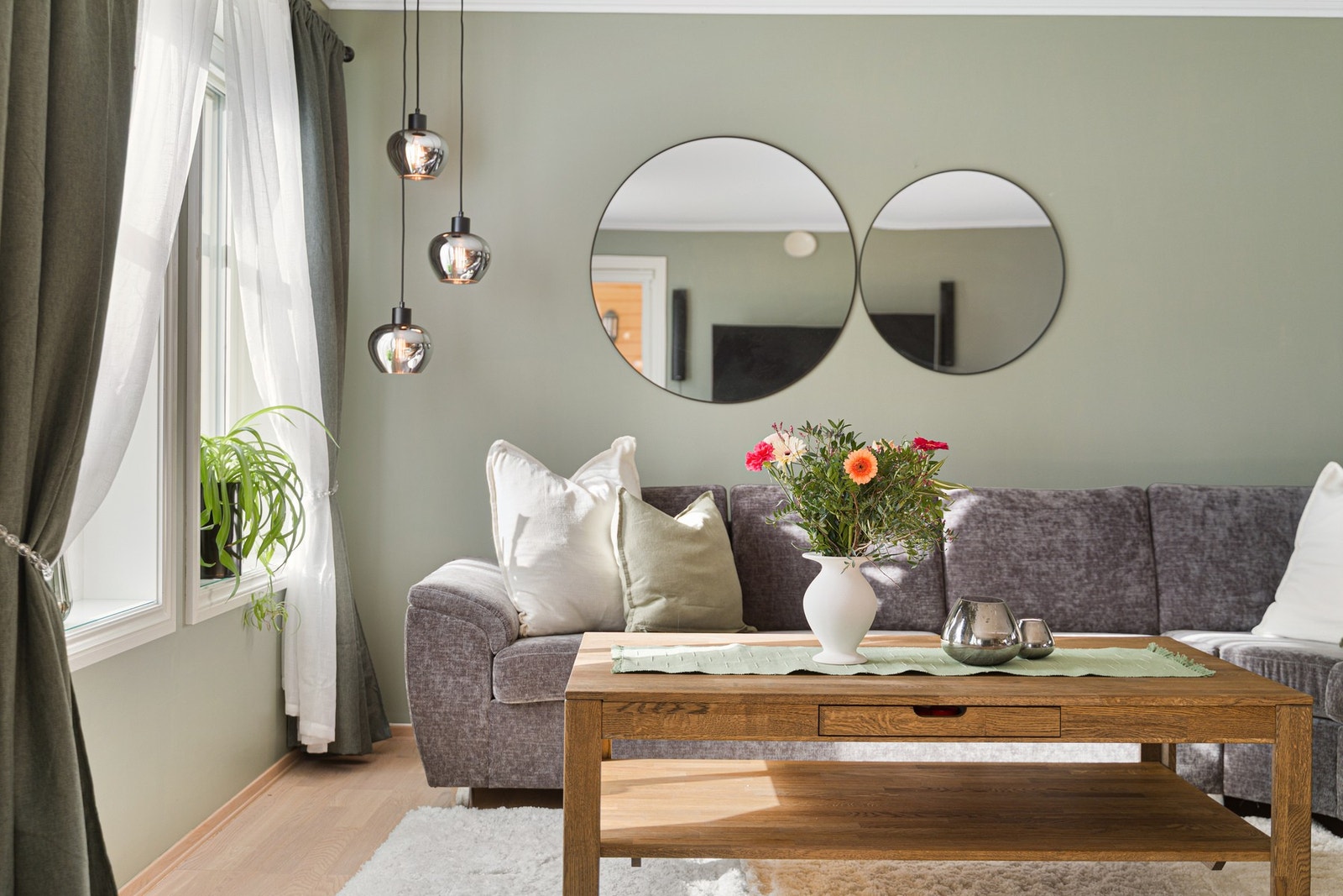 En moderne og stilfull 4-roms leilighet i et rolig boligområde. Galleribilde