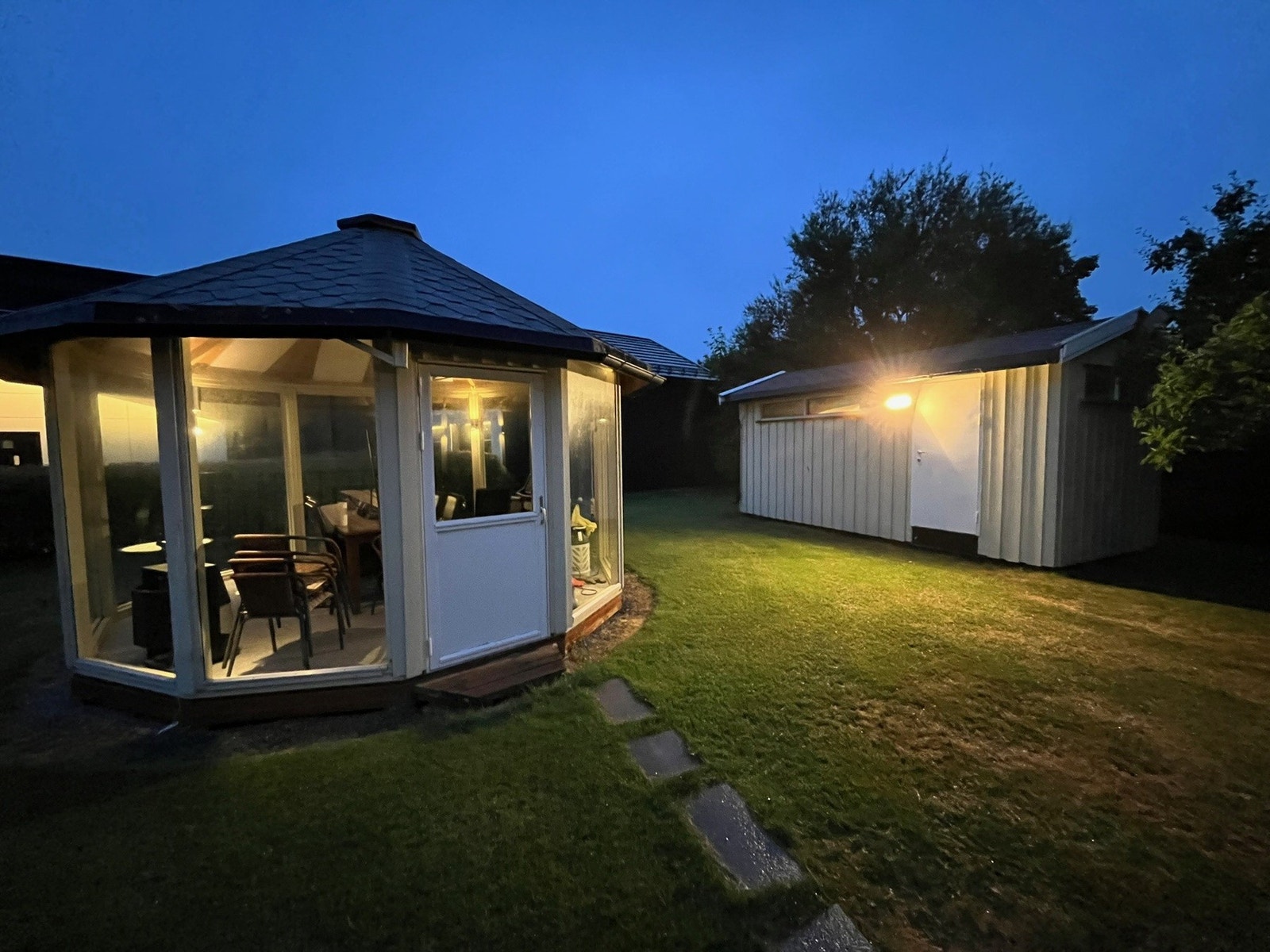 Uteområdet Galleribilde