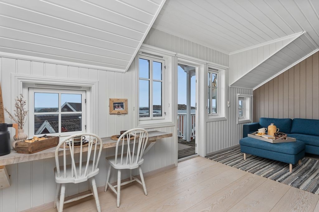 Fra stueområdet er det direkte adkomst til terrasse i front Galleribilde