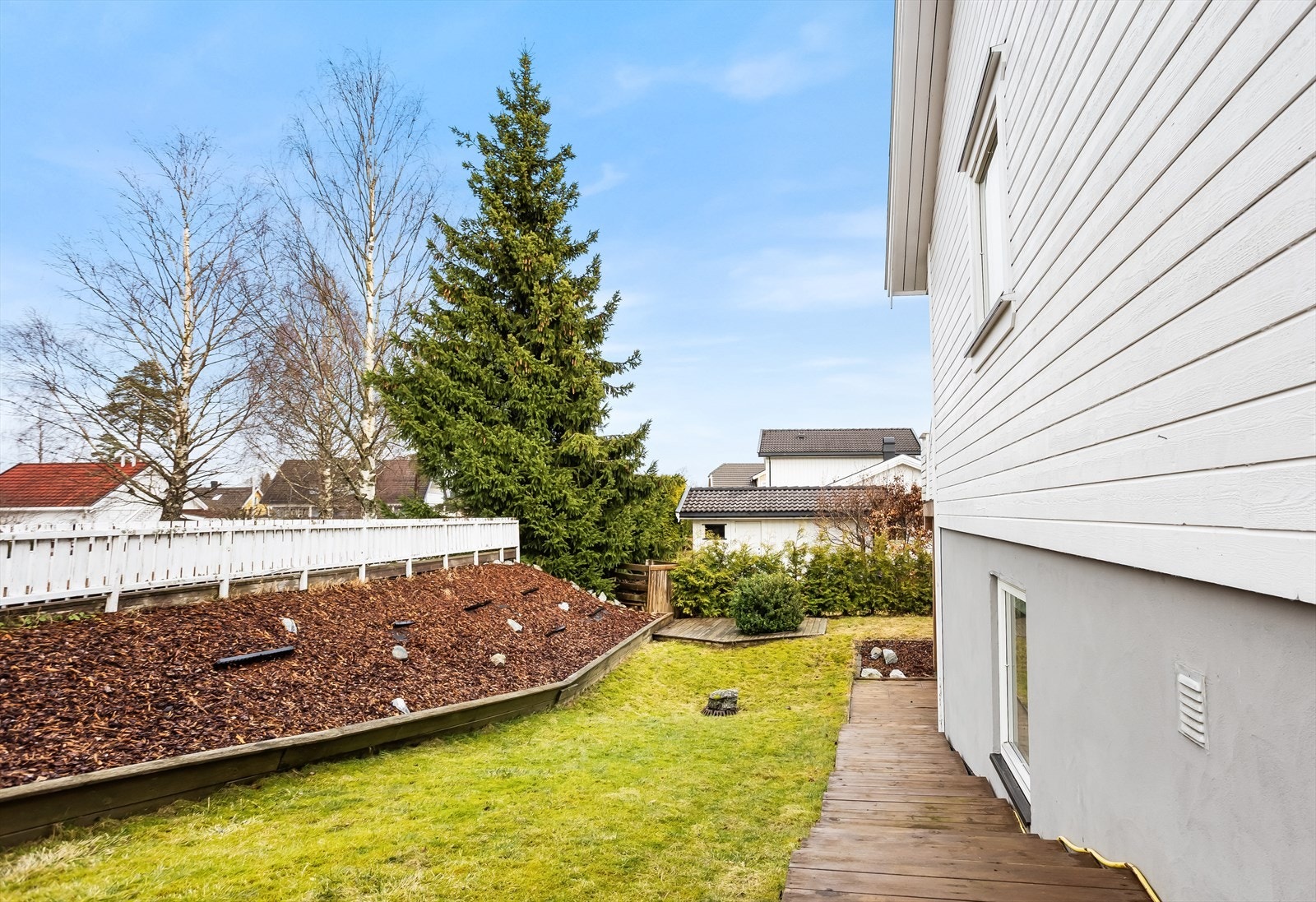 Hagen er pent opparbeidet og lettstelt. Galleribilde