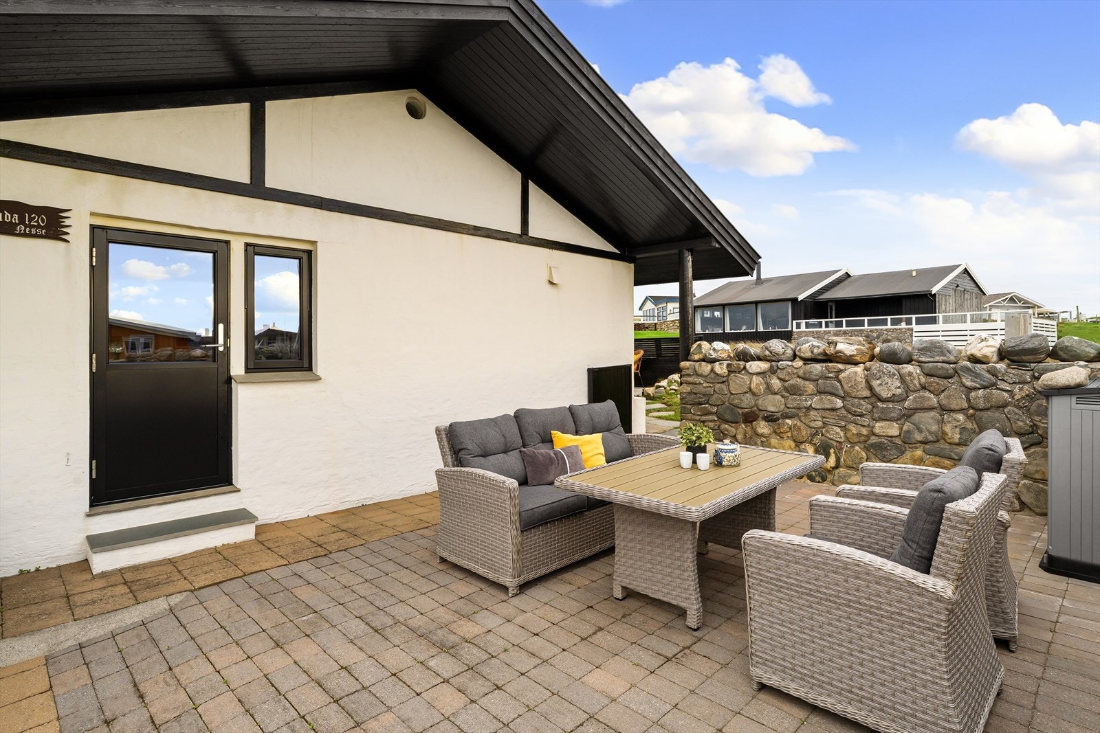 Ut fra stuen har du en kjekk terrasse på 41m². Galleribilde