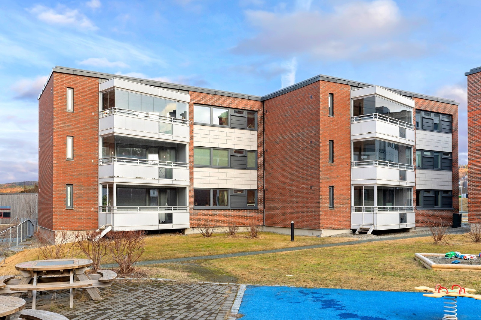 Velkommen til en hyggelig visning! Husk å benytt deg av påmeldingsfunksjonen. Galleribilde