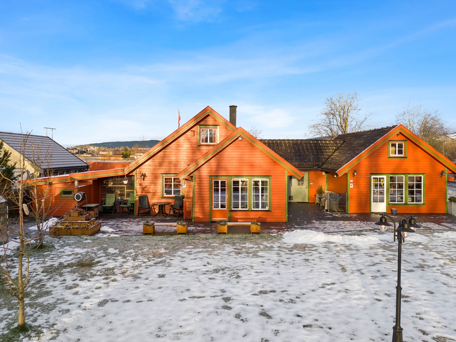 Fasadebildet. Galleribilde