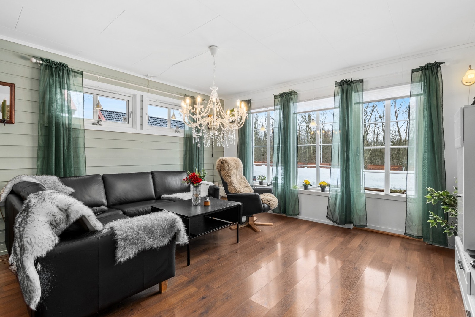 Stuen er på ca 26 kvm. Galleribilde