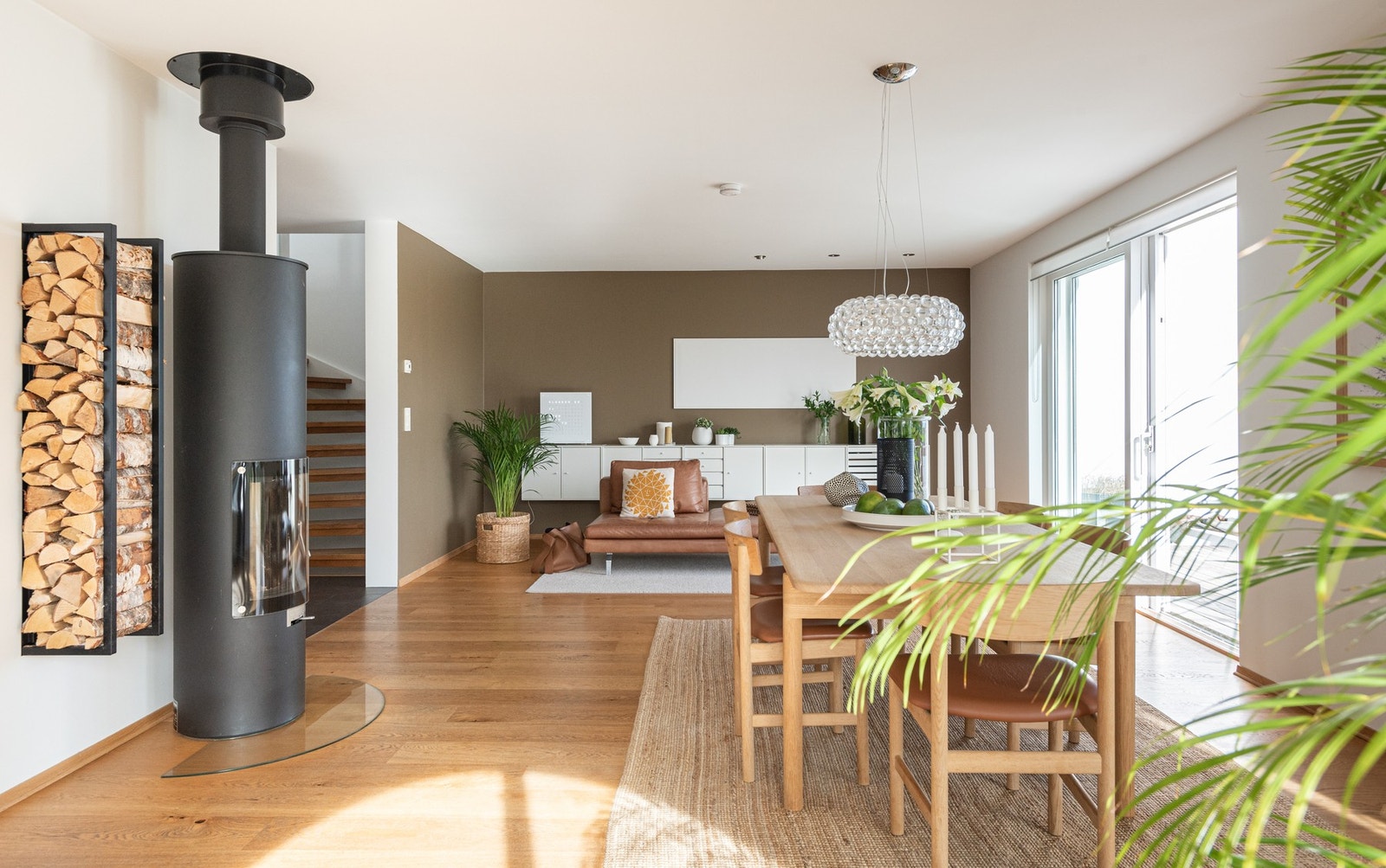 Vedfyrt peisovn fra Rais Galleribilde