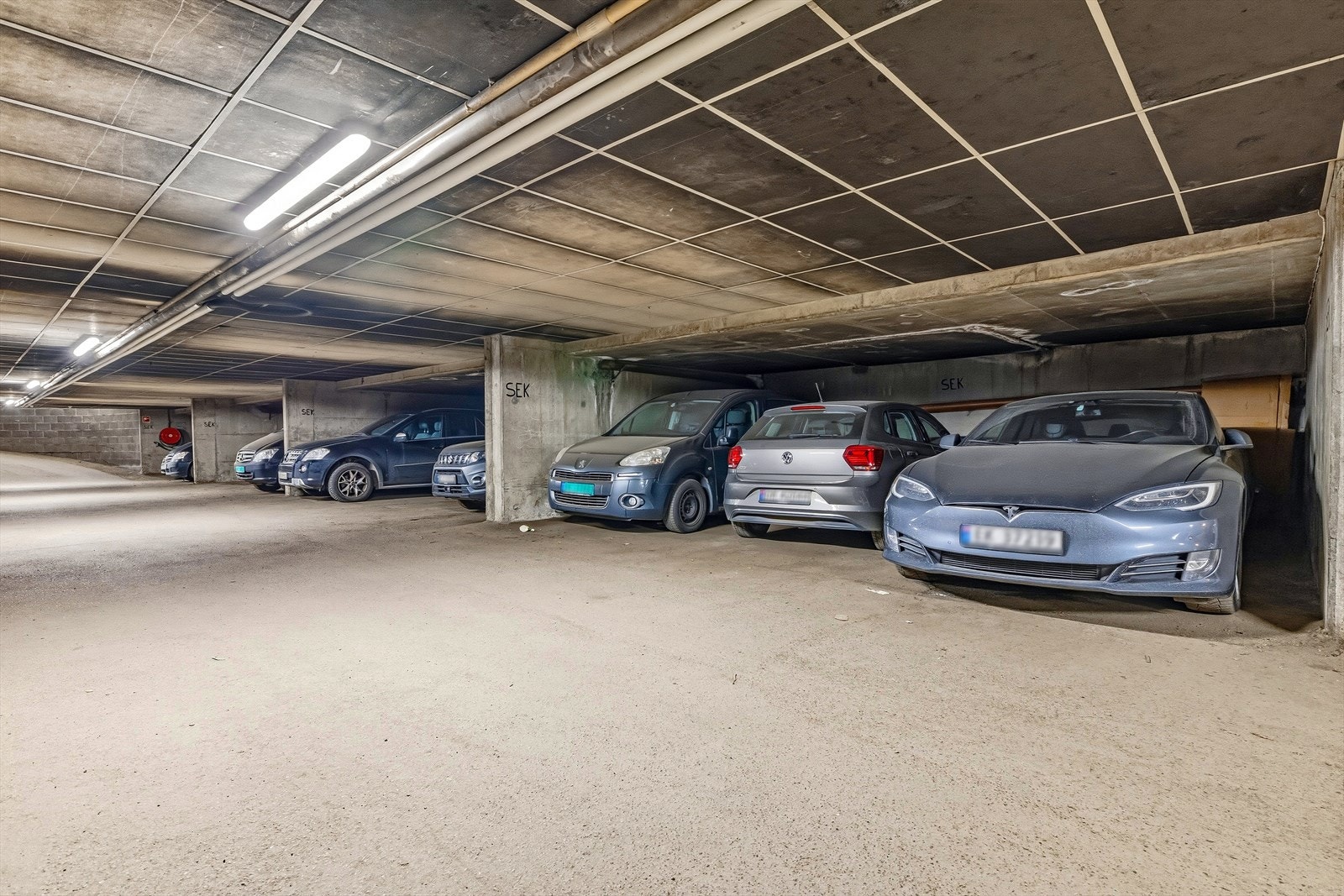 Det er mulighet for kjøp av garasjeplass. Galleribilde