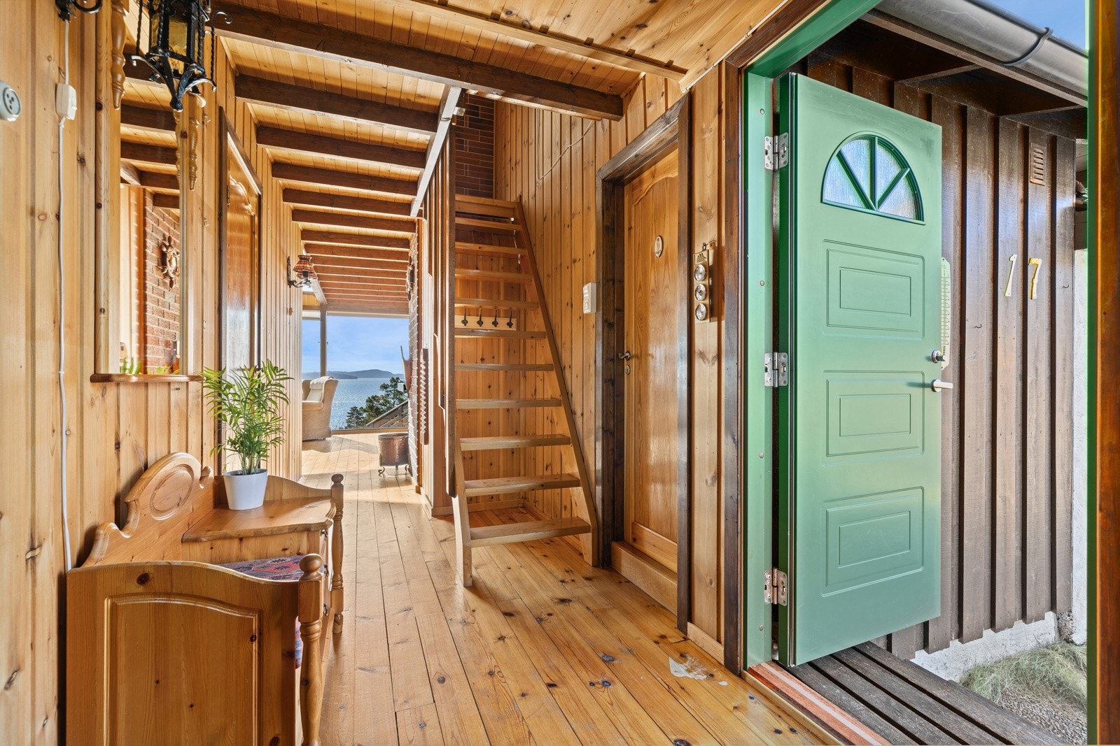 Inngangsparti og gang Galleribilde