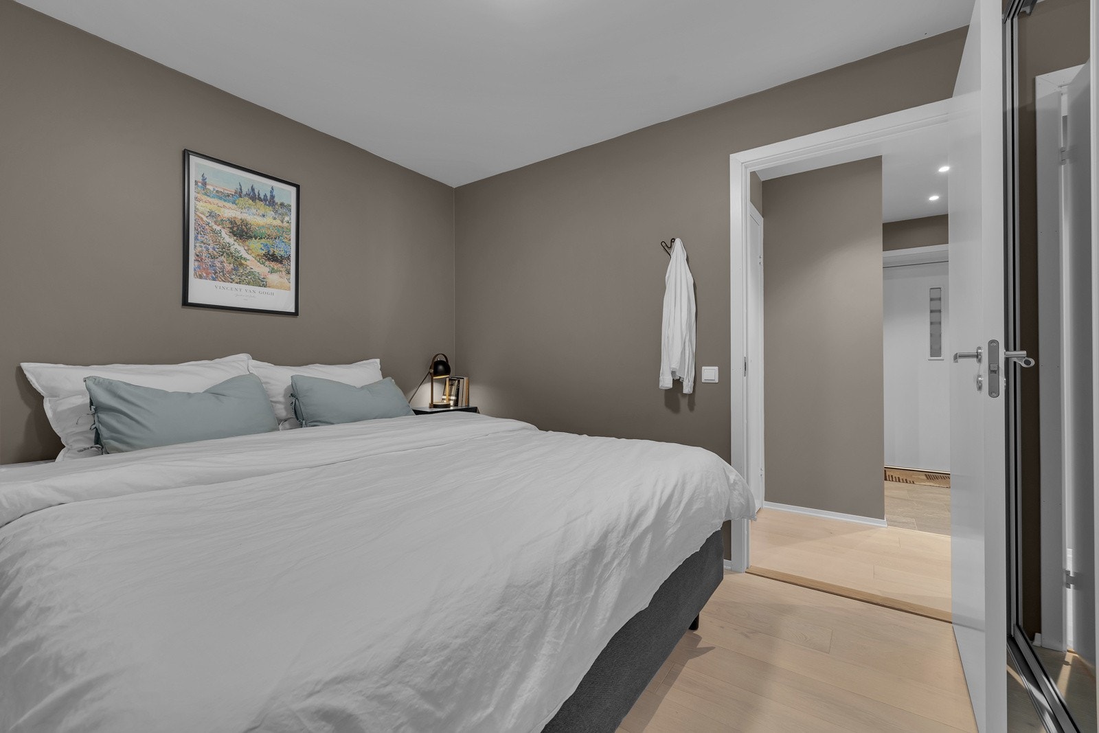 Romslig med sine ca. 10,5m2 Galleribilde