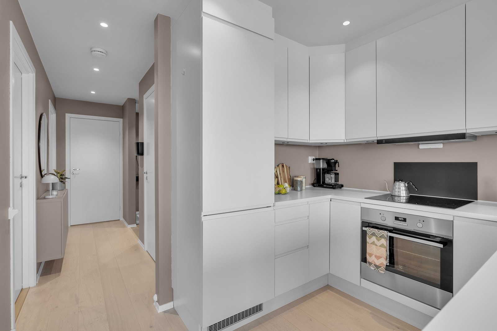 Videre føres du til stue og kjøkken Galleribilde