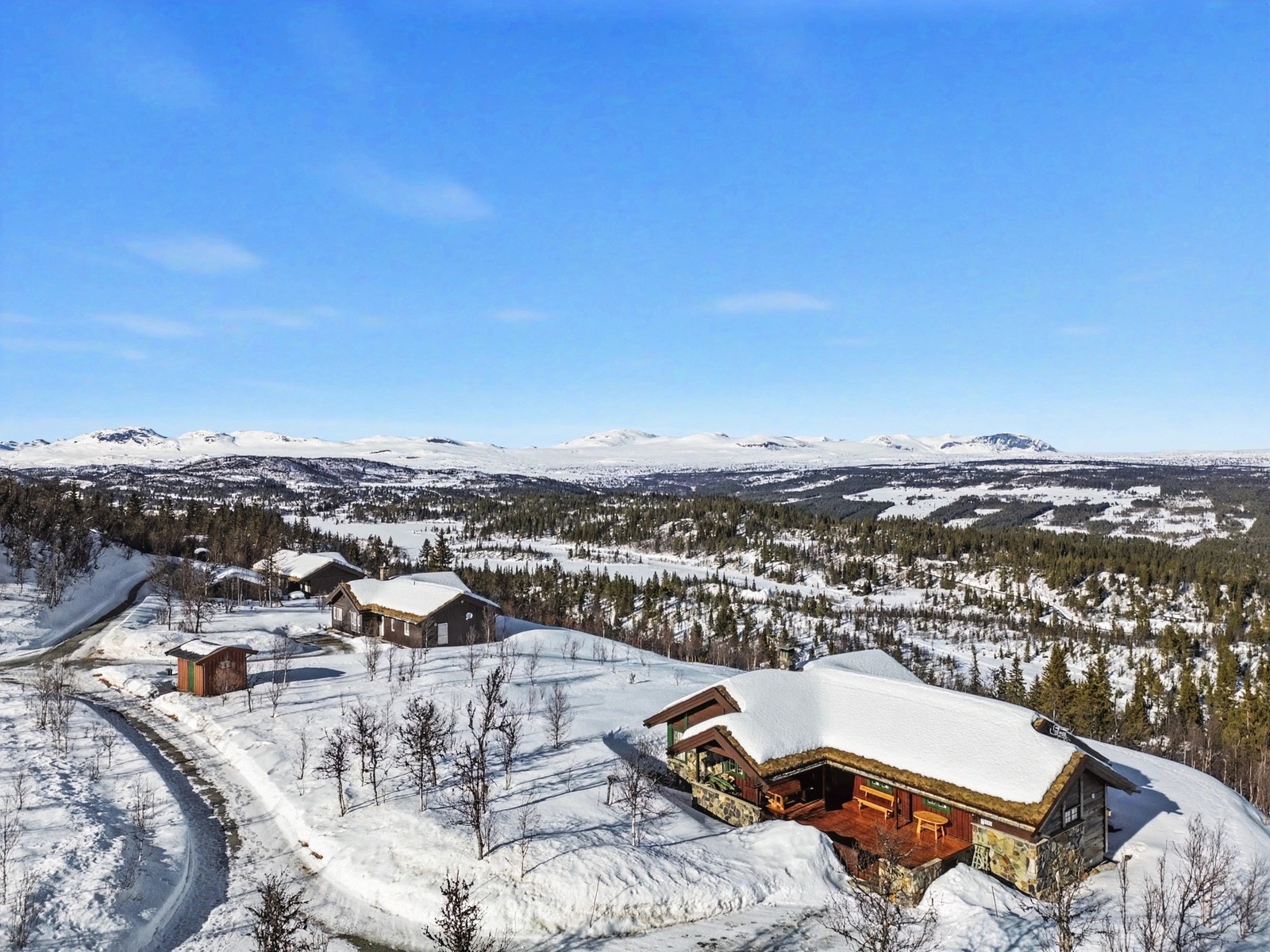 Velkommen til Sletthovdun 195! Foto: EIE Fjellmegleren og Terje Bjørnsen Galleribilde
