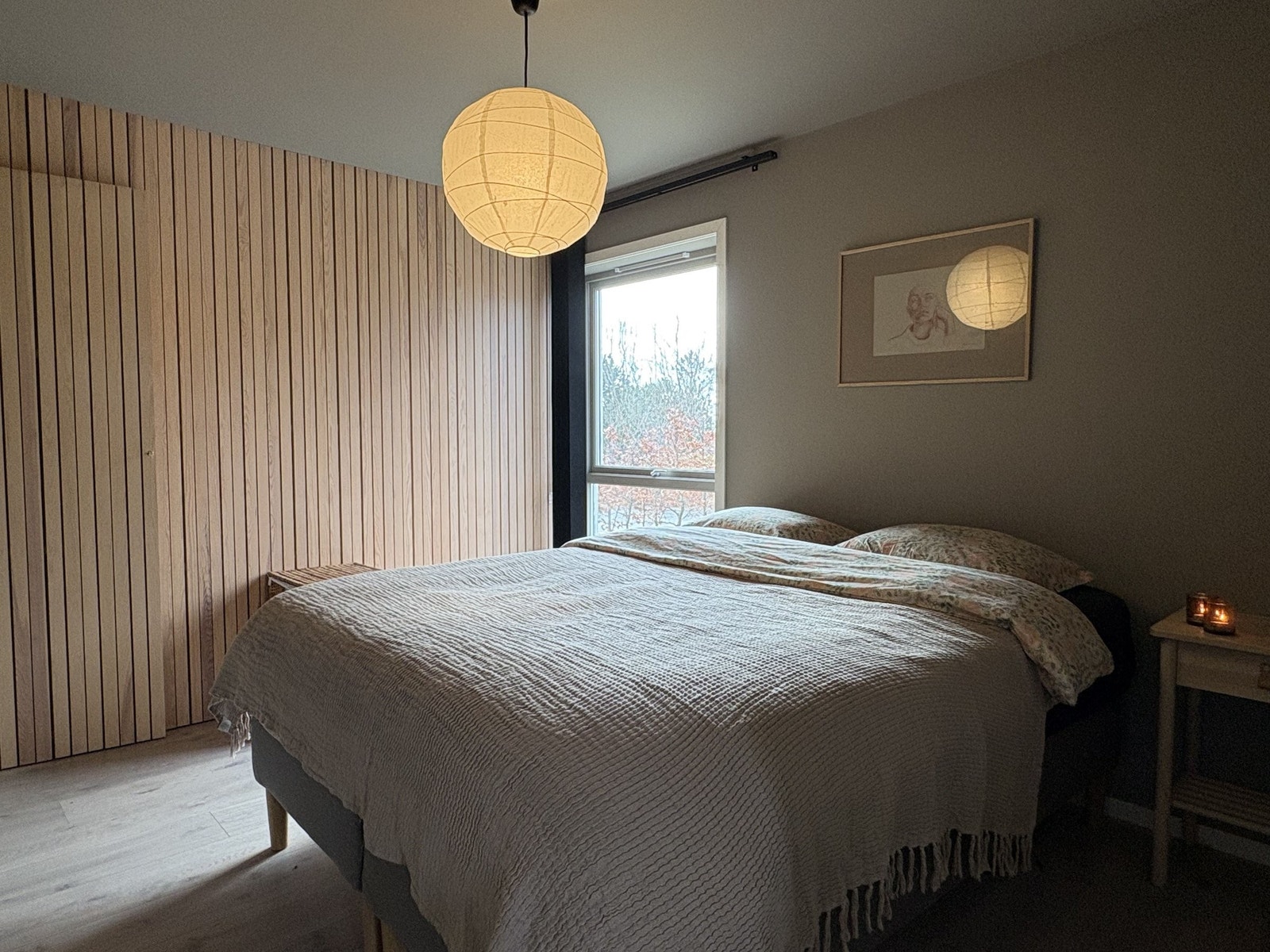 Hovedsoverom med spilevegg Galleribilde