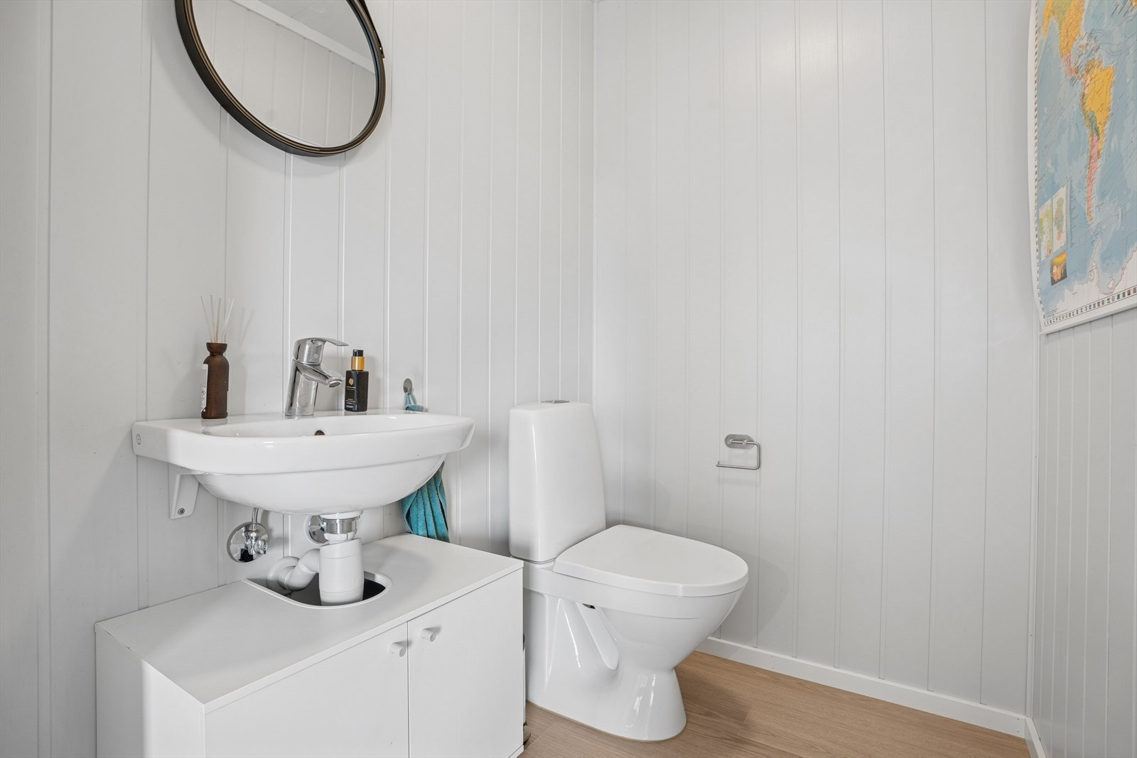 Toalettrom i 2 etasje. Praktisk om man har gjester på besøk. Galleribilde