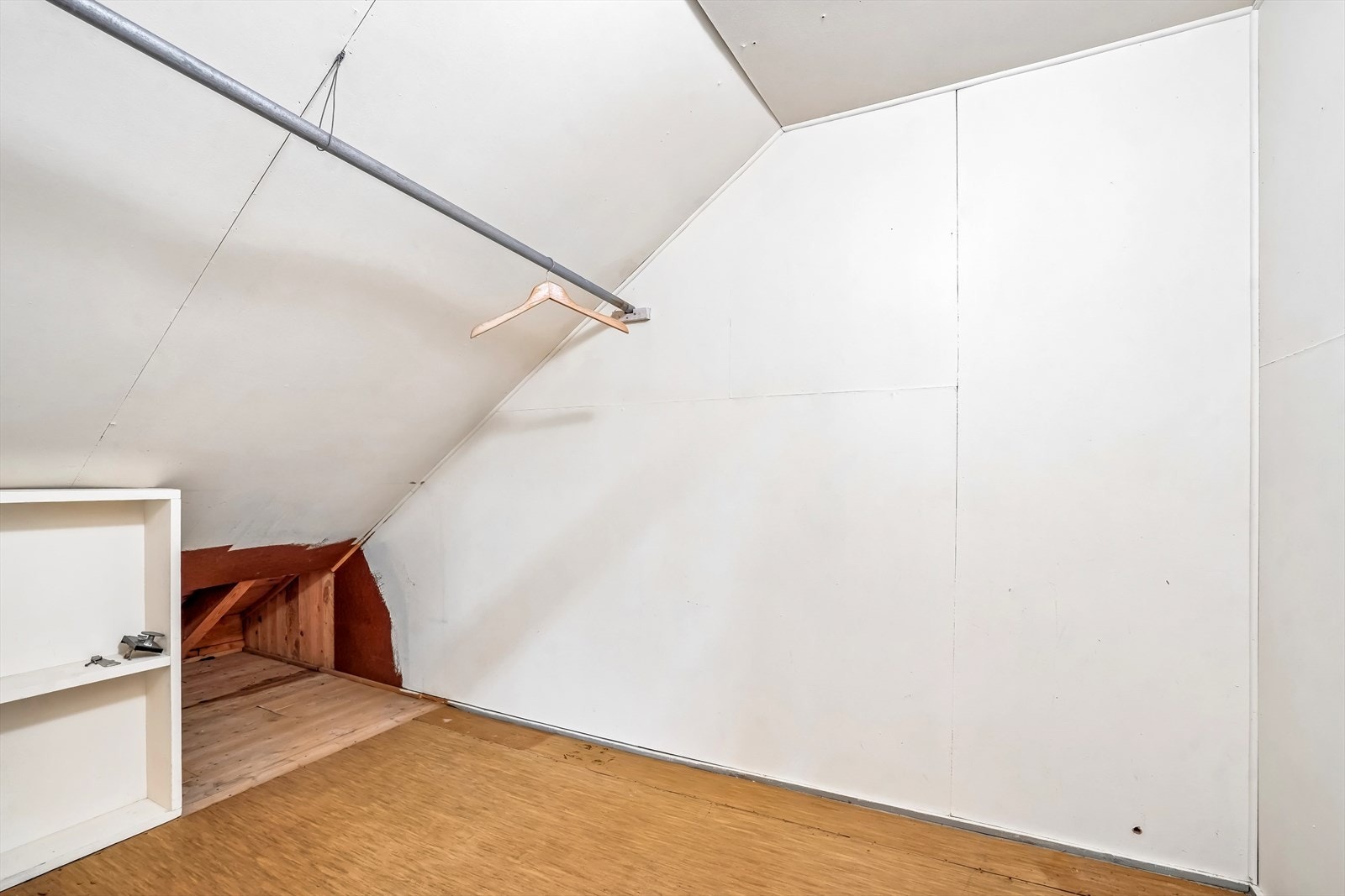Leilighetens bod på loftet Galleribilde