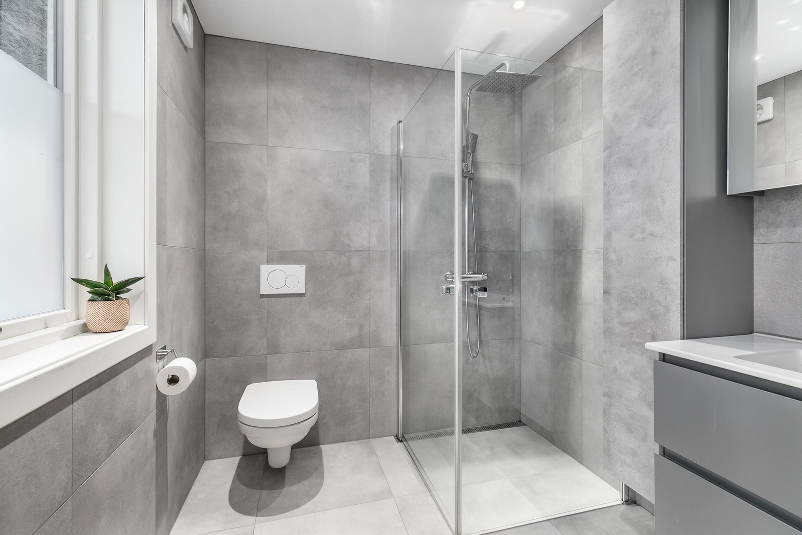 Badet ble i 2019 revet ned til underlaget, utvidet mot opprinnelig vaskerom og gjenoppbygget med moderne standard. Galleribilde