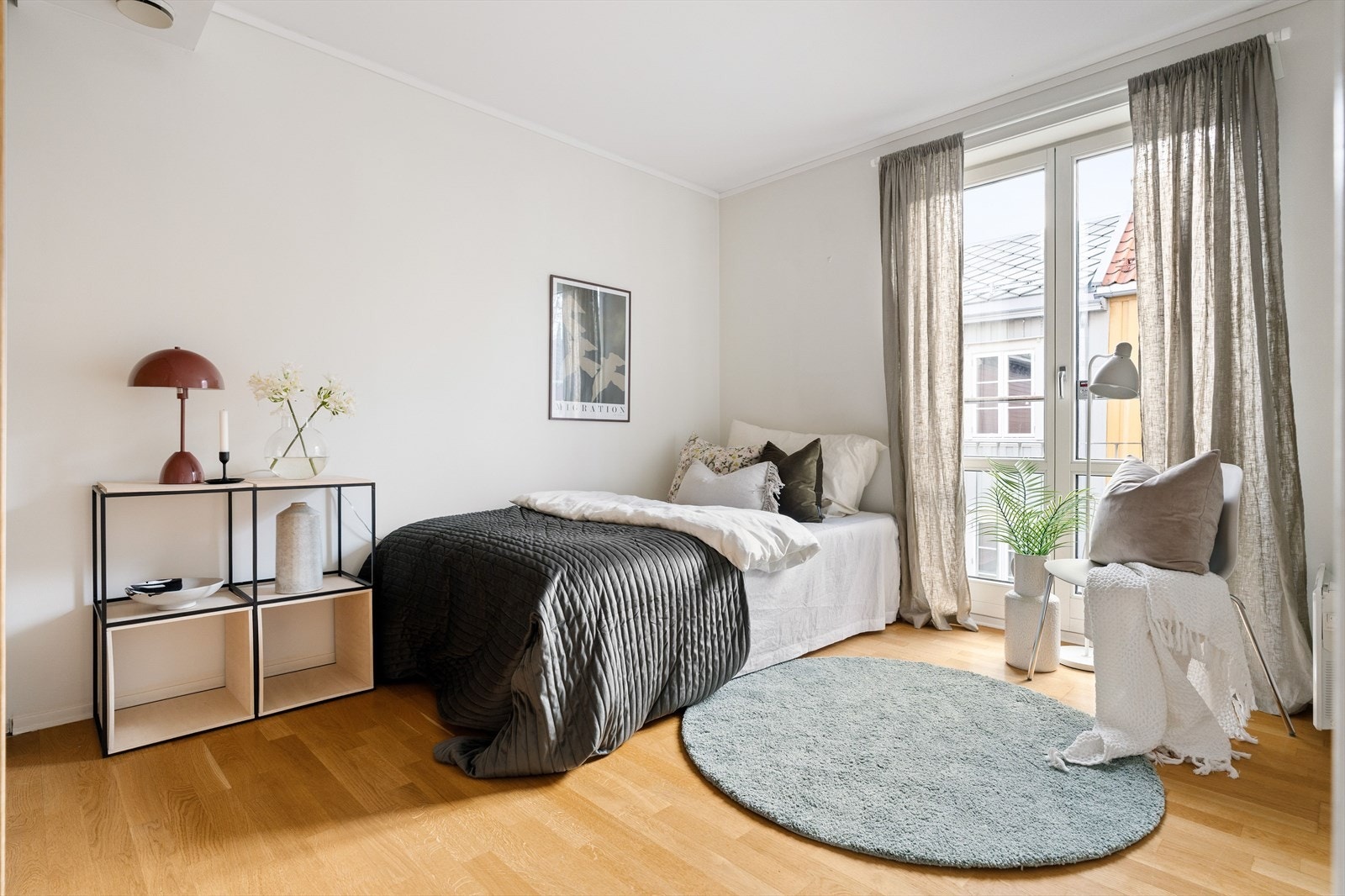 I 2.etasje ligger to av boligens fire soverom, på henholdsvis 9 og 10,5 kvm. Galleribilde