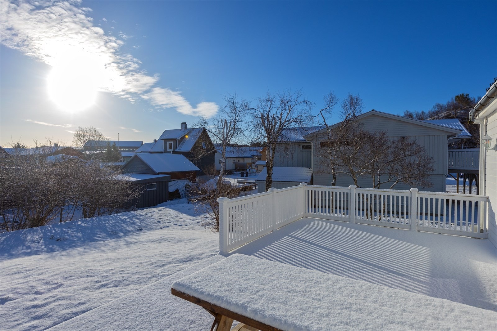 Terrasse med gode solforhold Galleribilde
