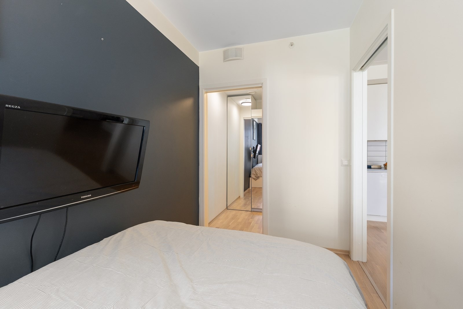 Rommet egner seg godt som et ekstra soverom, kontor, barnerom eller gjesterom. Galleribilde