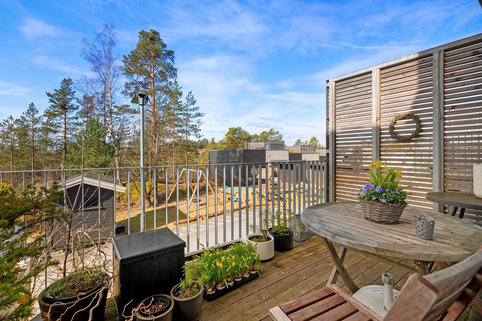 Nyere (2014) rekkehus på 134 m² BRA med flott beliggenhet. Galleribilde