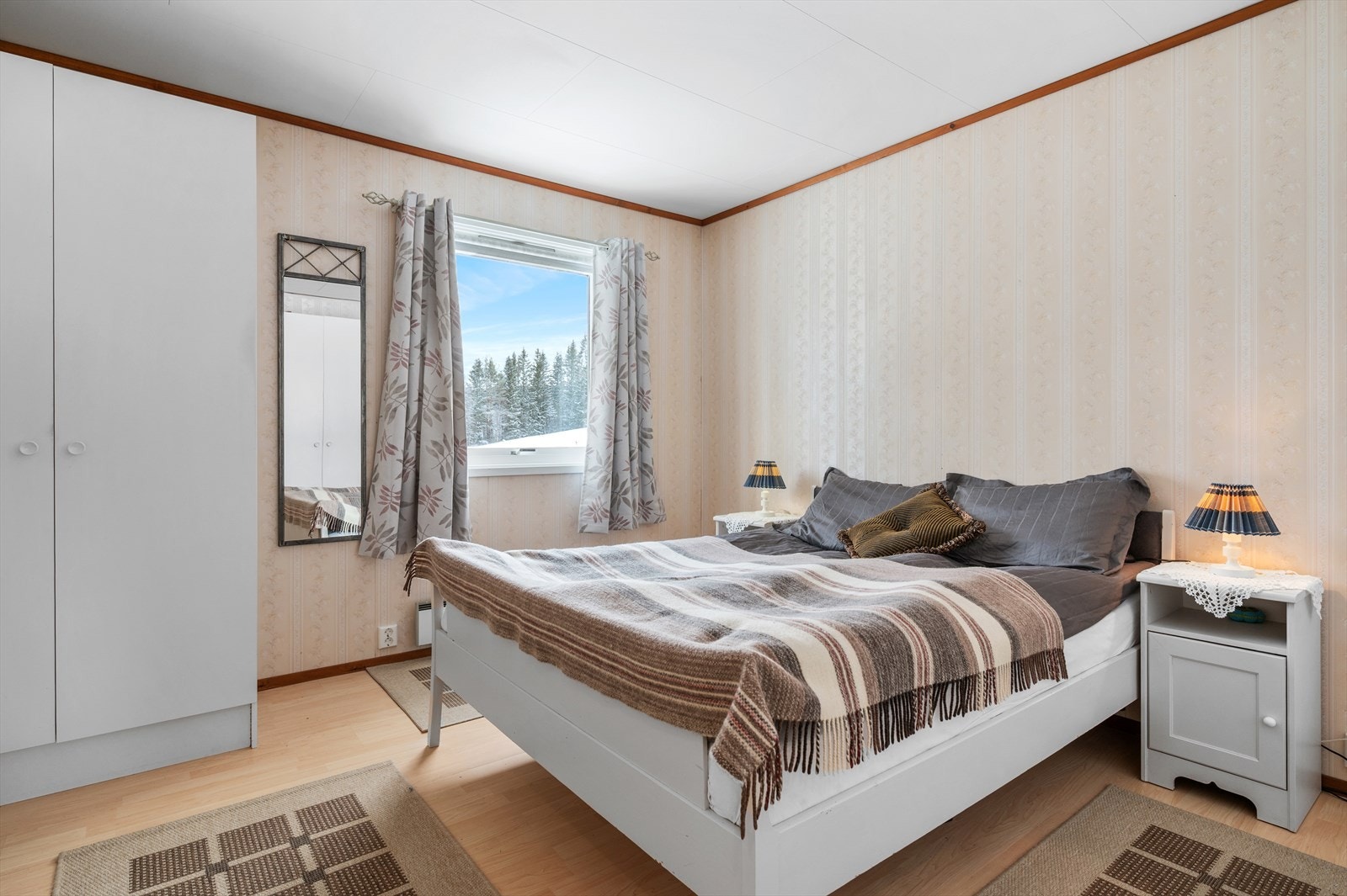 Det tredje soverommet måler 12,5 m², også her med god plass til møblering etter eget ønske. Galleribilde