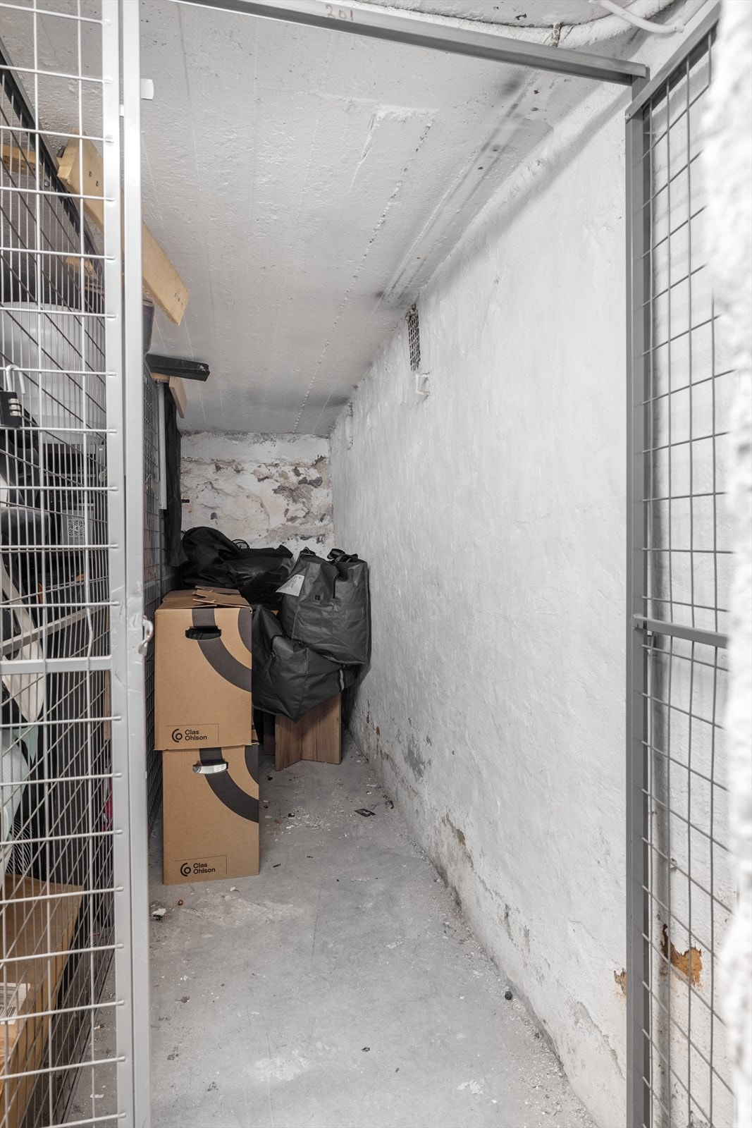 Medfølgende kjellerbod for enkel lagring Galleribilde