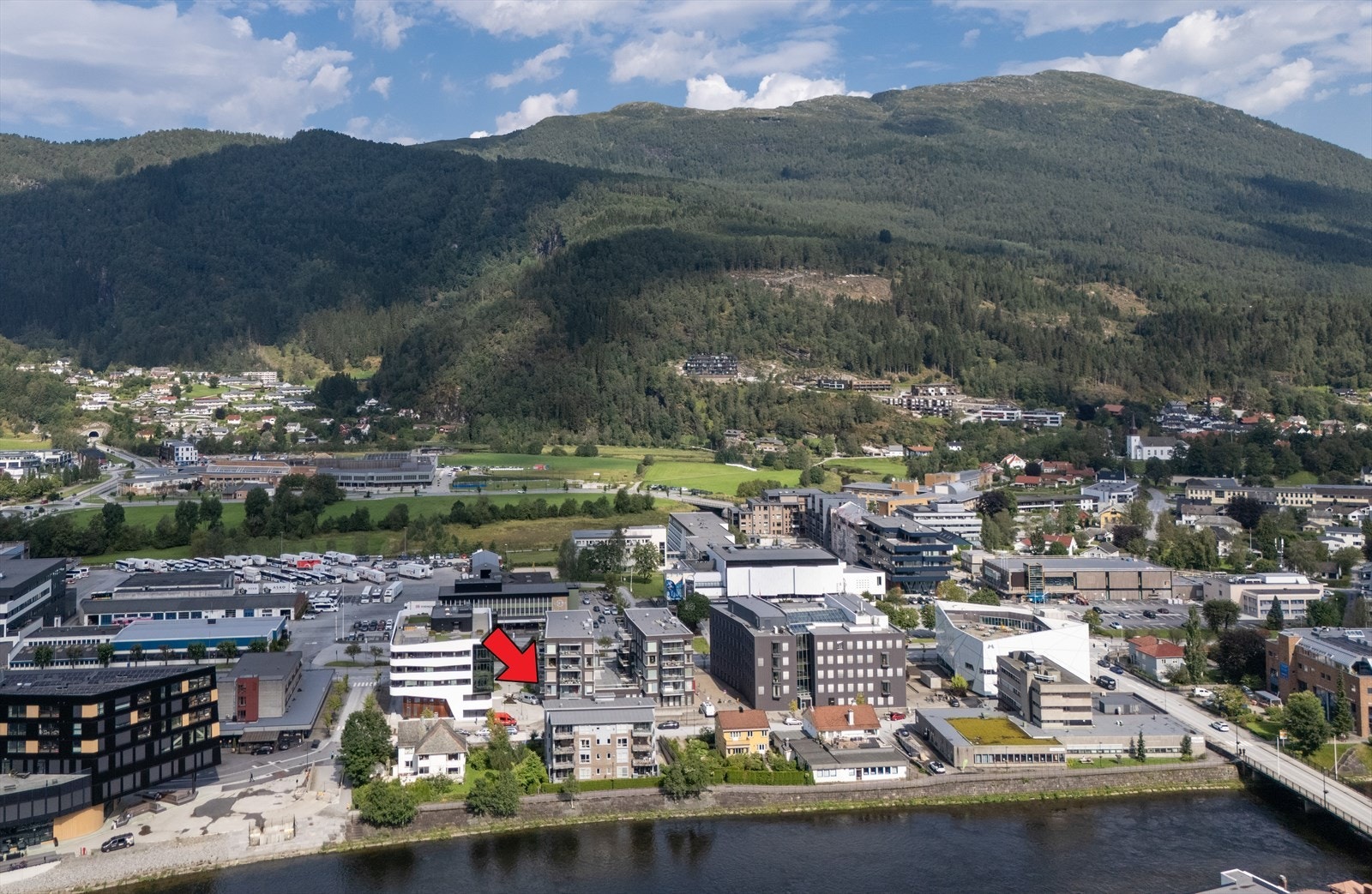 Husk å melde deg på visning! Galleribilde
