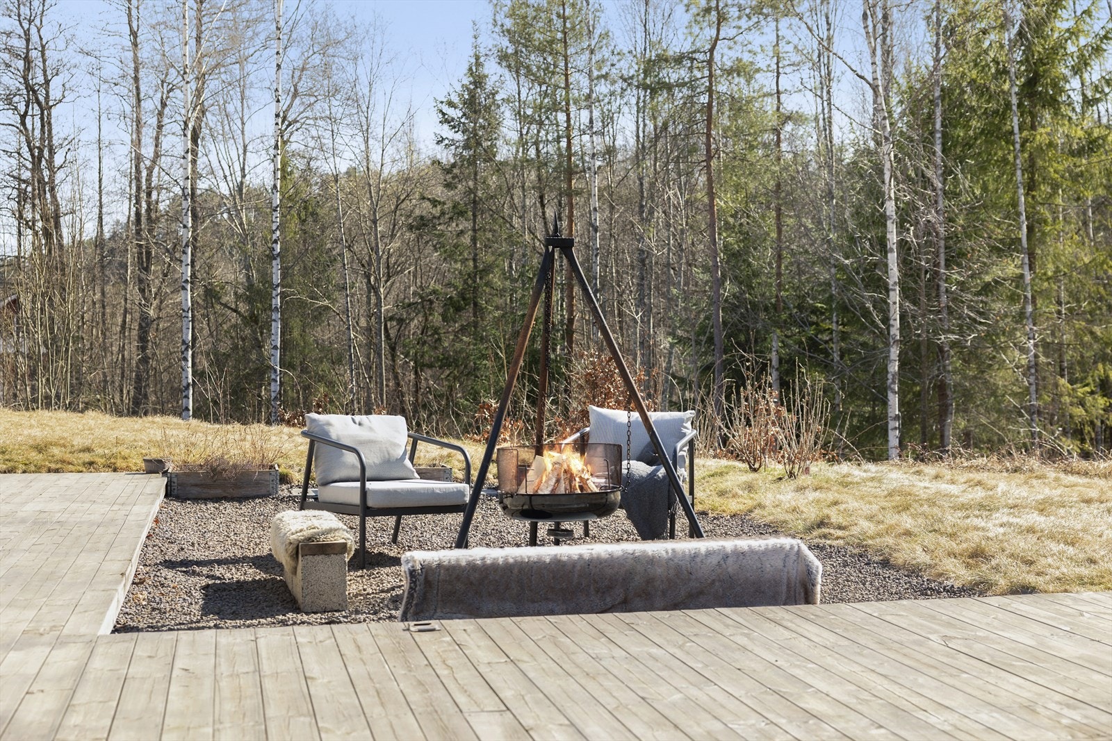 Flott grillplass hvor man kan invitere over venner og familie til grillhygge. Galleribilde