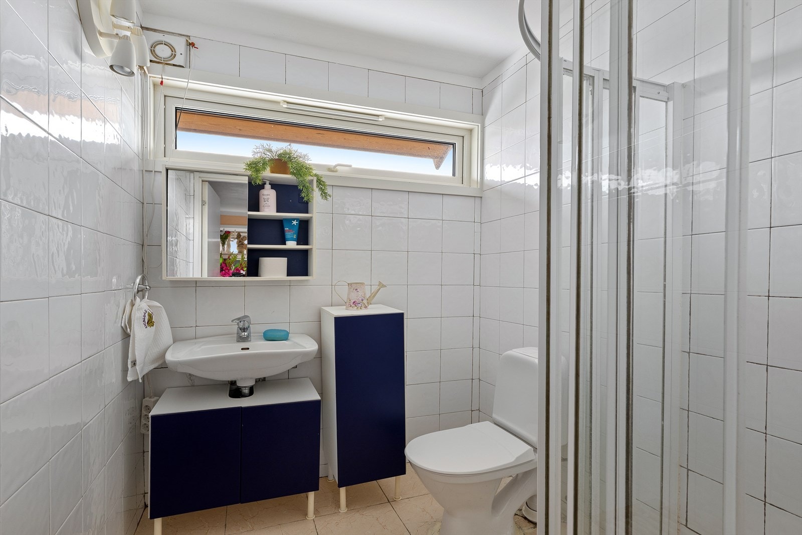 Bad (tidligere WC) med dusj Galleribilde