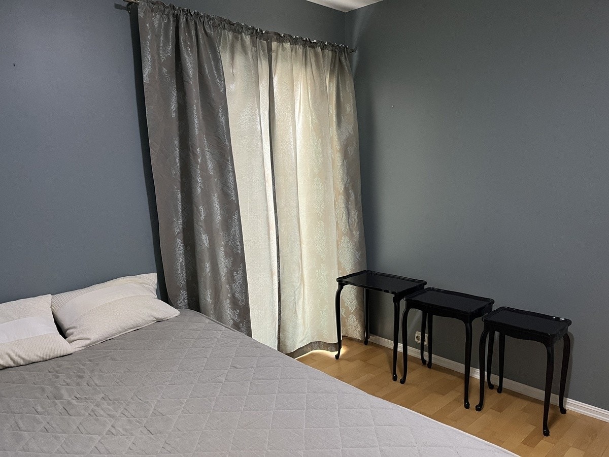 Room 1 - image 4 Galleribilde
